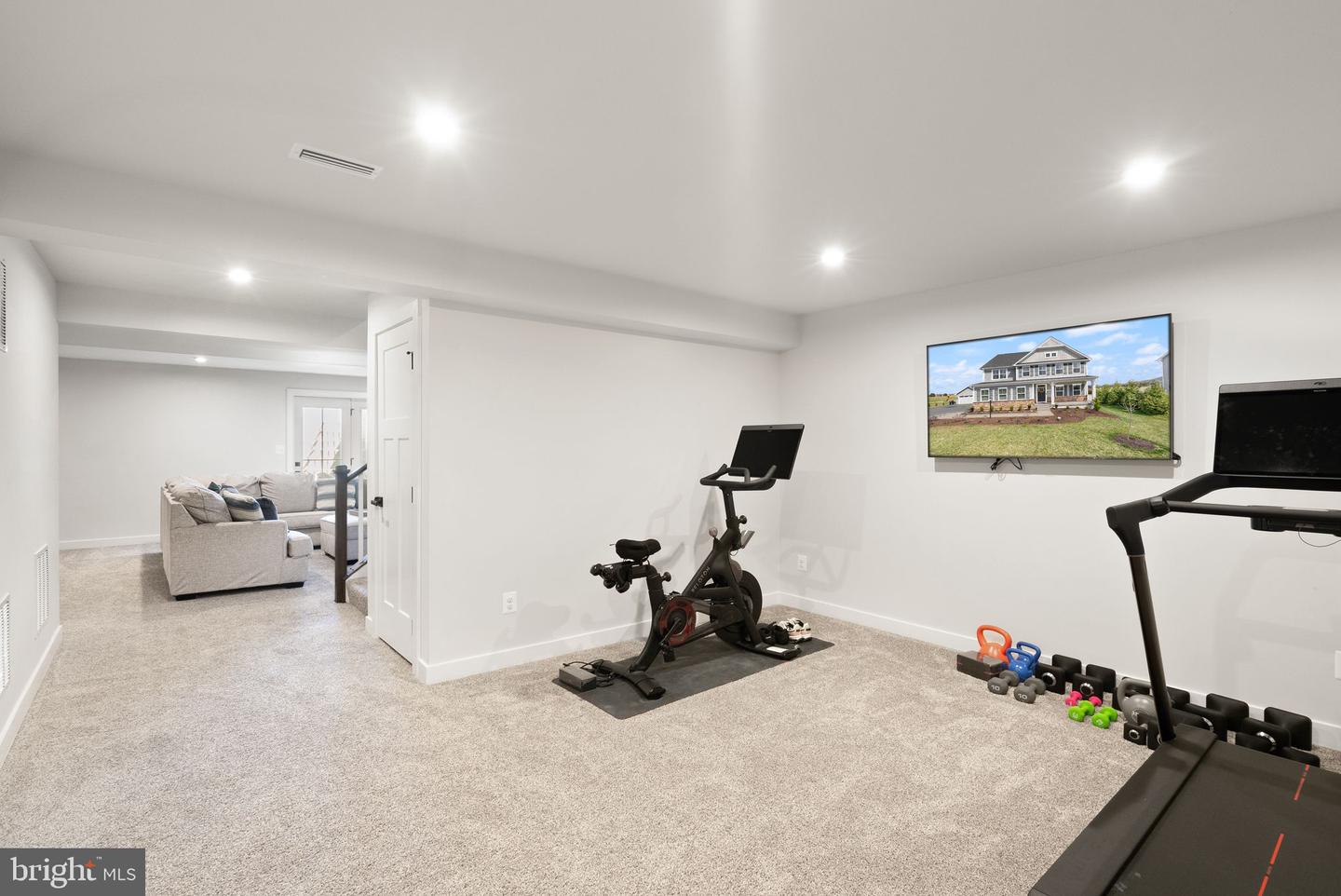 12914 HAZELWOOD DR, NOKESVILLE, Virginia 20181, 5 Bedrooms Bedrooms, ,4 BathroomsBathrooms,Residential,For sale,12914 HAZELWOOD DR,VAPW2096118 MLS # VAPW2096118