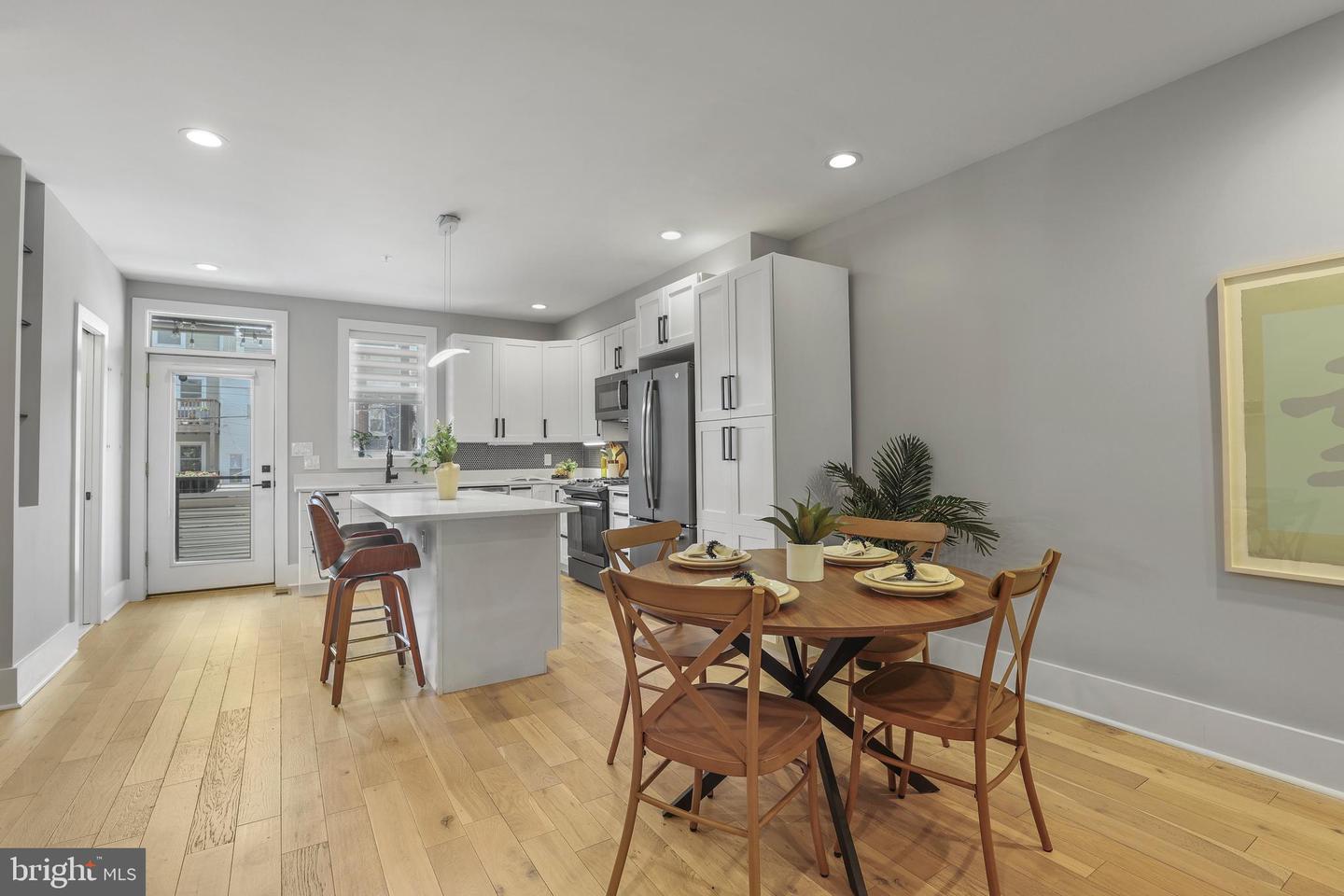 113 U ST NE #1, WASHINGTON, District Of Columbia 20002, 2 Bedrooms Bedrooms, ,2 BathroomsBathrooms,Residential,For sale,113 U ST NE #1,DCDC2203740 MLS # DCDC2203740
