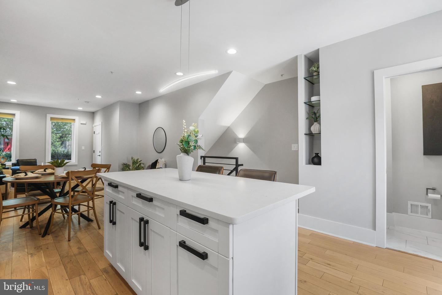 113 U ST NE #1, WASHINGTON, District Of Columbia 20002, 2 Bedrooms Bedrooms, ,2 BathroomsBathrooms,Residential,For sale,113 U ST NE #1,DCDC2203740 MLS # DCDC2203740