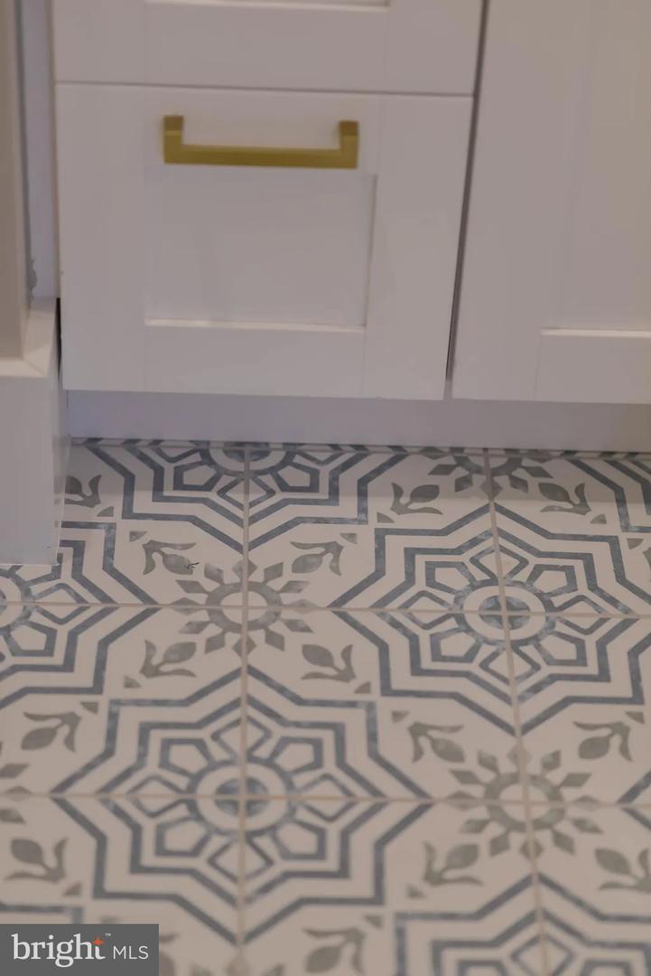 113 U ST NE #1, WASHINGTON, District Of Columbia 20002, 2 Bedrooms Bedrooms, ,2 BathroomsBathrooms,Residential,For sale,113 U ST NE #1,DCDC2203740 MLS # DCDC2203740