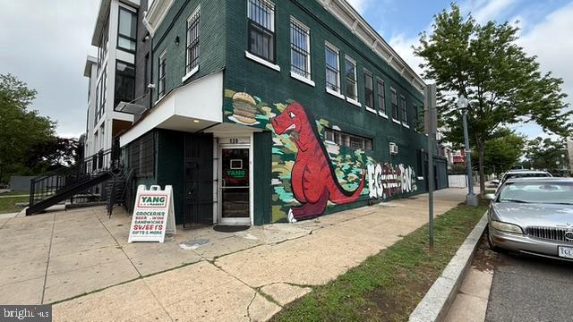 113 U ST NE #1, WASHINGTON, District Of Columbia 20002, 2 Bedrooms Bedrooms, ,2 BathroomsBathrooms,Residential,For sale,113 U ST NE #1,DCDC2203740 MLS # DCDC2203740