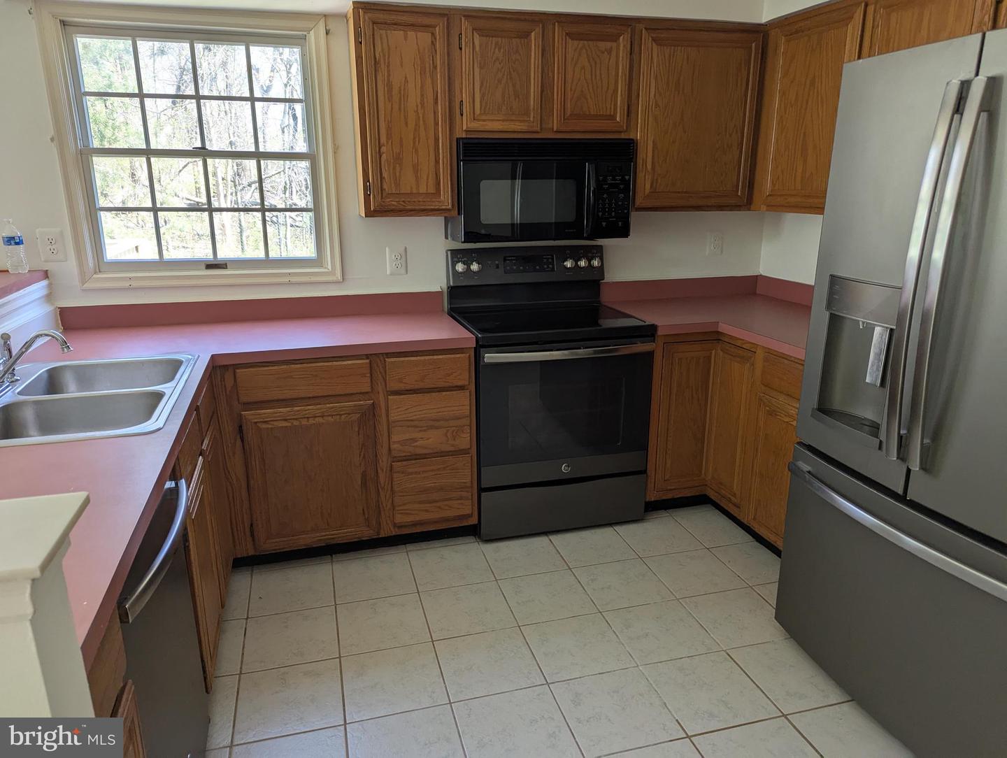 3703 SUMTER CT, FAIRFAX, Virginia 22033, 4 Bedrooms Bedrooms, ,3 BathroomsBathrooms,Residential,For sale,3703 SUMTER CT,VAFX2245014 MLS # VAFX2245014