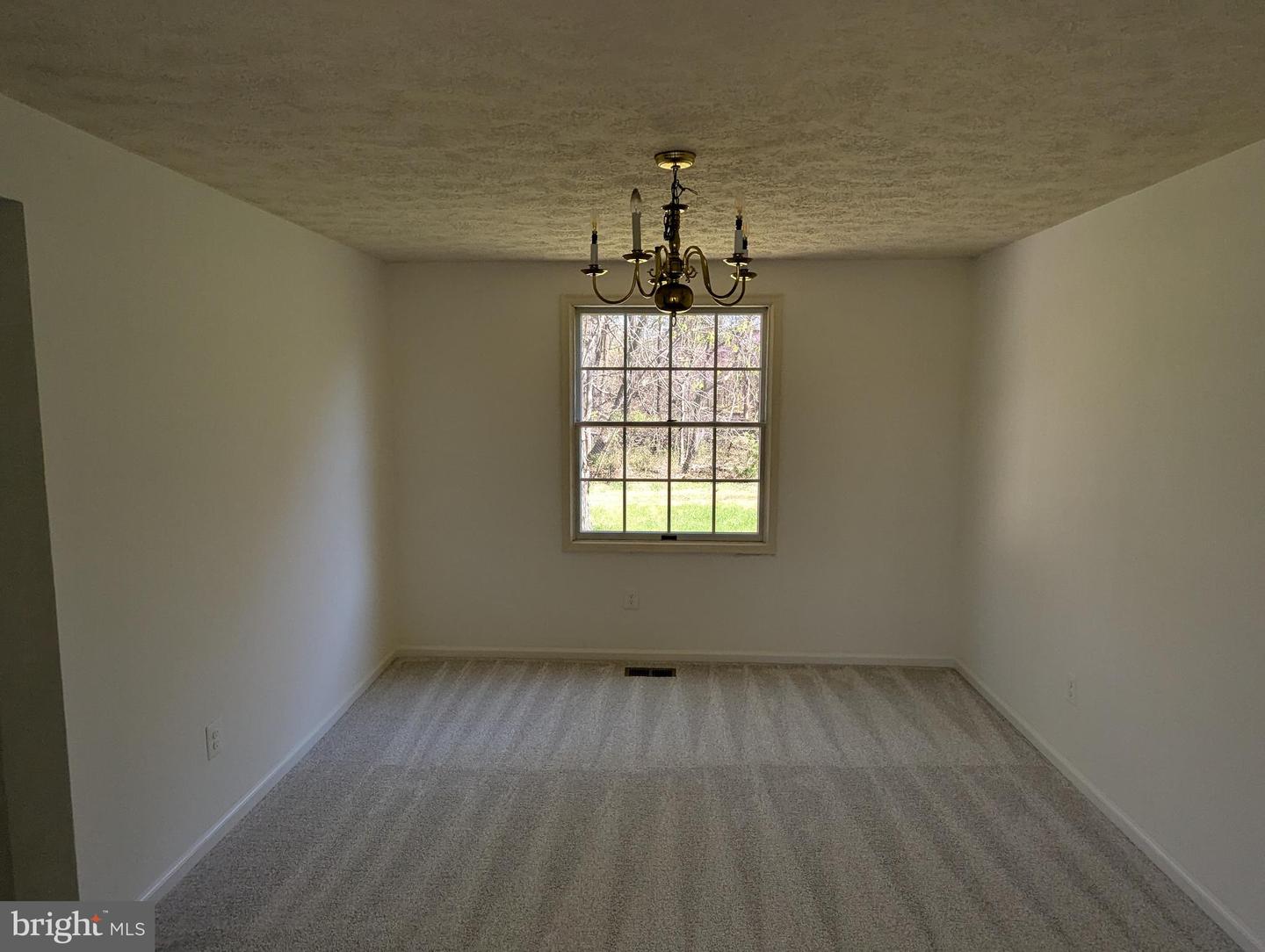 3703 SUMTER CT, FAIRFAX, Virginia 22033, 4 Bedrooms Bedrooms, ,3 BathroomsBathrooms,Residential,For sale,3703 SUMTER CT,VAFX2245014 MLS # VAFX2245014