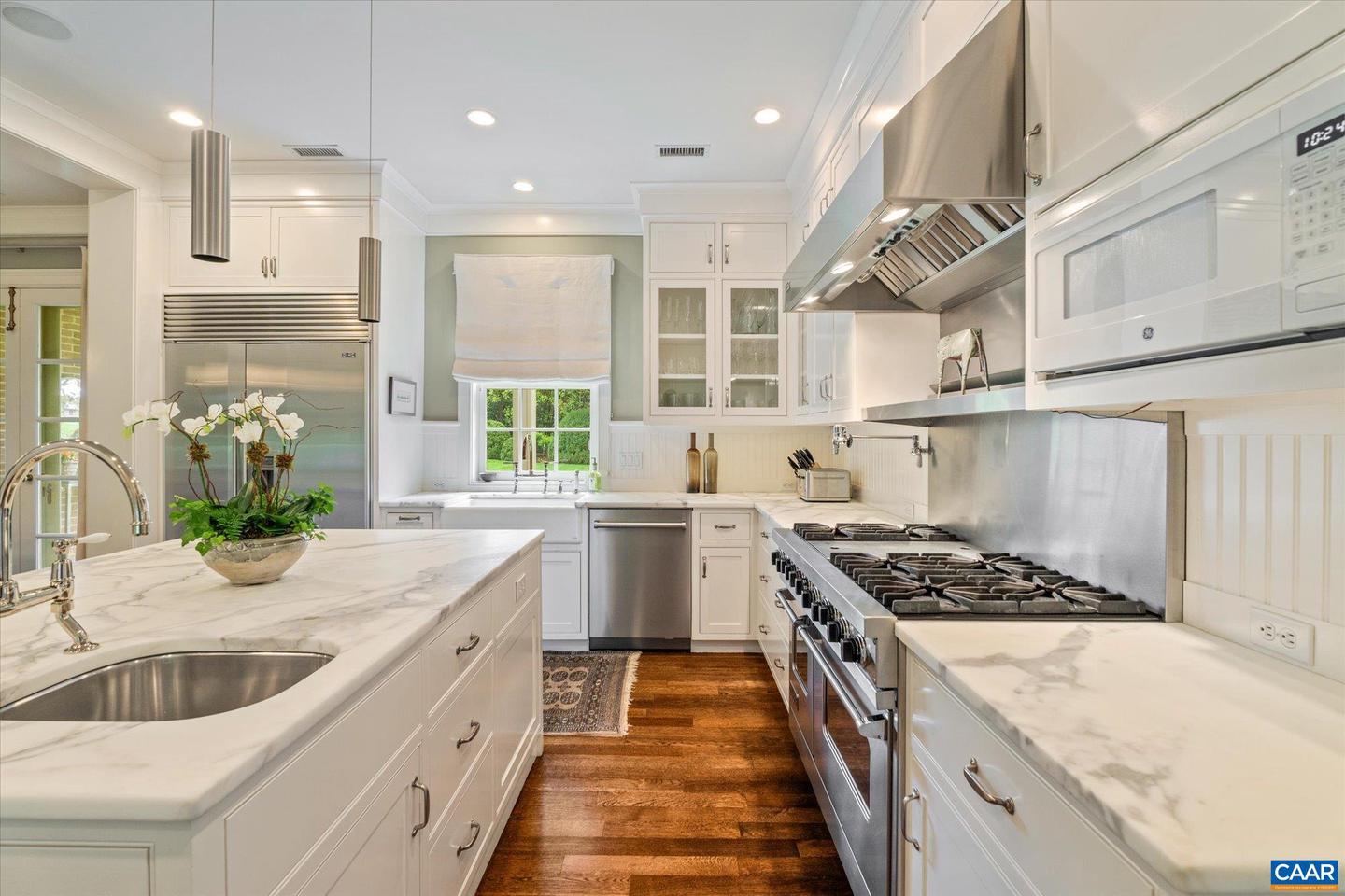2215 BLUE RIDGE LN, CHARLOTTESVILLE, Virginia 22901, 4 Bedrooms Bedrooms, ,3 BathroomsBathrooms,Residential,For sale,2215 BLUE RIDGE LN,665286 MLS # 665286