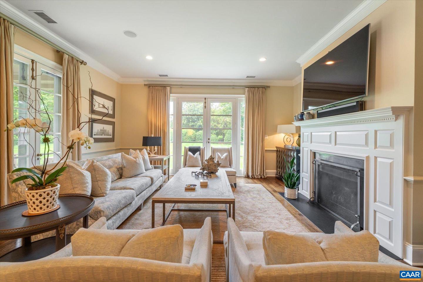2215 BLUE RIDGE LN, CHARLOTTESVILLE, Virginia 22901, 4 Bedrooms Bedrooms, ,3 BathroomsBathrooms,Residential,For sale,2215 BLUE RIDGE LN,665286 MLS # 665286