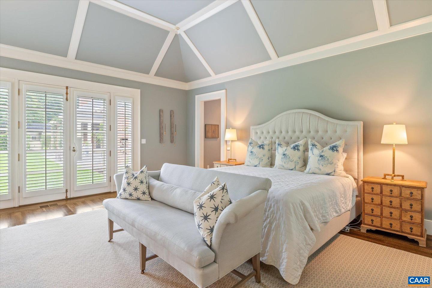 2215 BLUE RIDGE LN, CHARLOTTESVILLE, Virginia 22901, 4 Bedrooms Bedrooms, ,3 BathroomsBathrooms,Residential,For sale,2215 BLUE RIDGE LN,665286 MLS # 665286