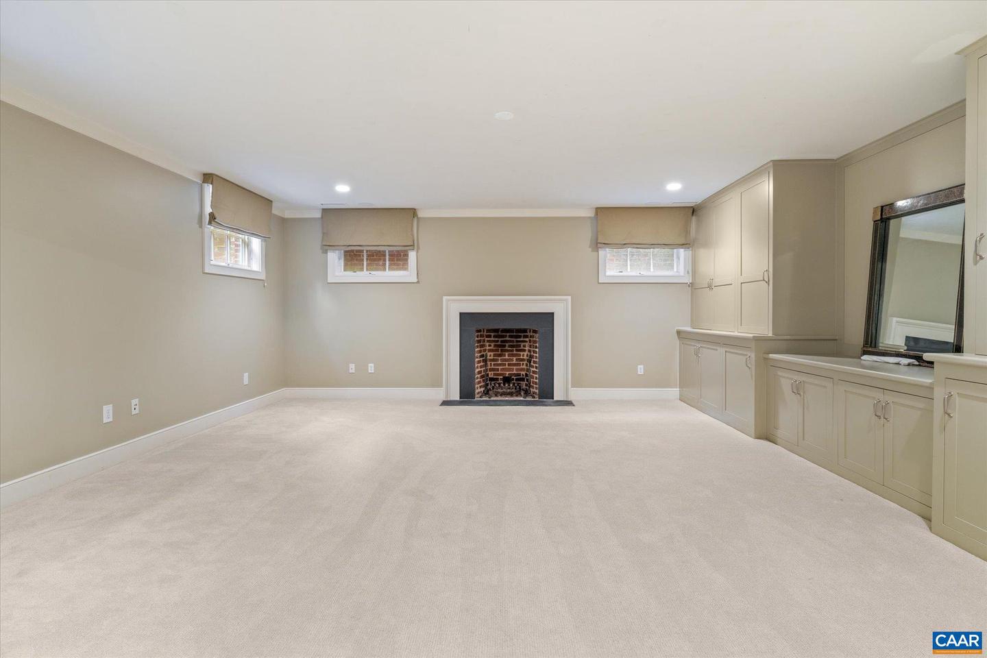 2215 BLUE RIDGE LN, CHARLOTTESVILLE, Virginia 22901, 4 Bedrooms Bedrooms, ,3 BathroomsBathrooms,Residential,For sale,2215 BLUE RIDGE LN,665286 MLS # 665286