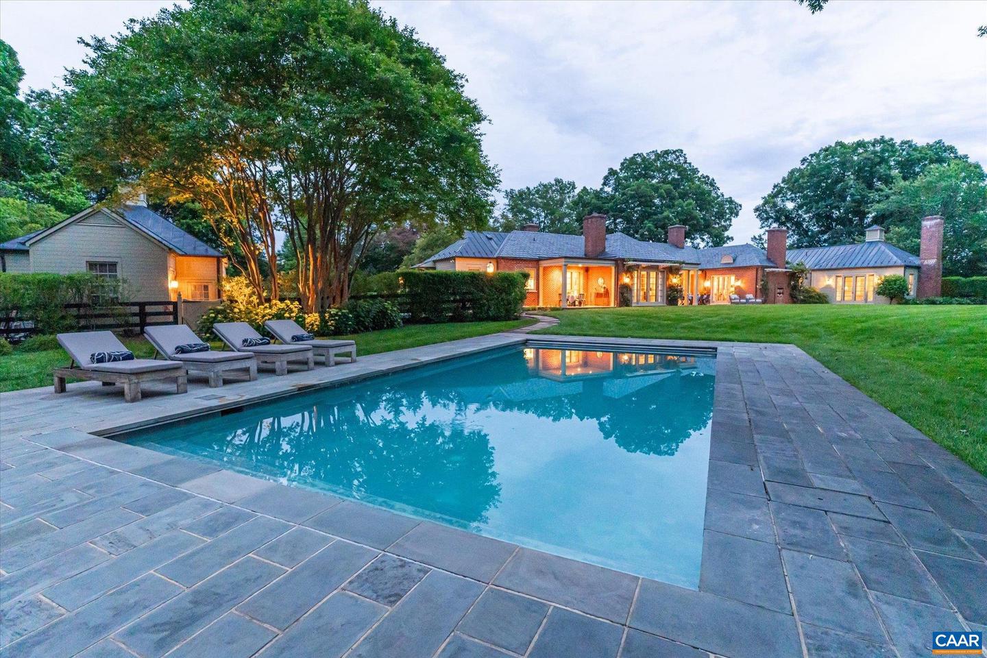 2215 BLUE RIDGE LN, CHARLOTTESVILLE, Virginia 22901, 4 Bedrooms Bedrooms, ,3 BathroomsBathrooms,Residential,For sale,2215 BLUE RIDGE LN,665286 MLS # 665286