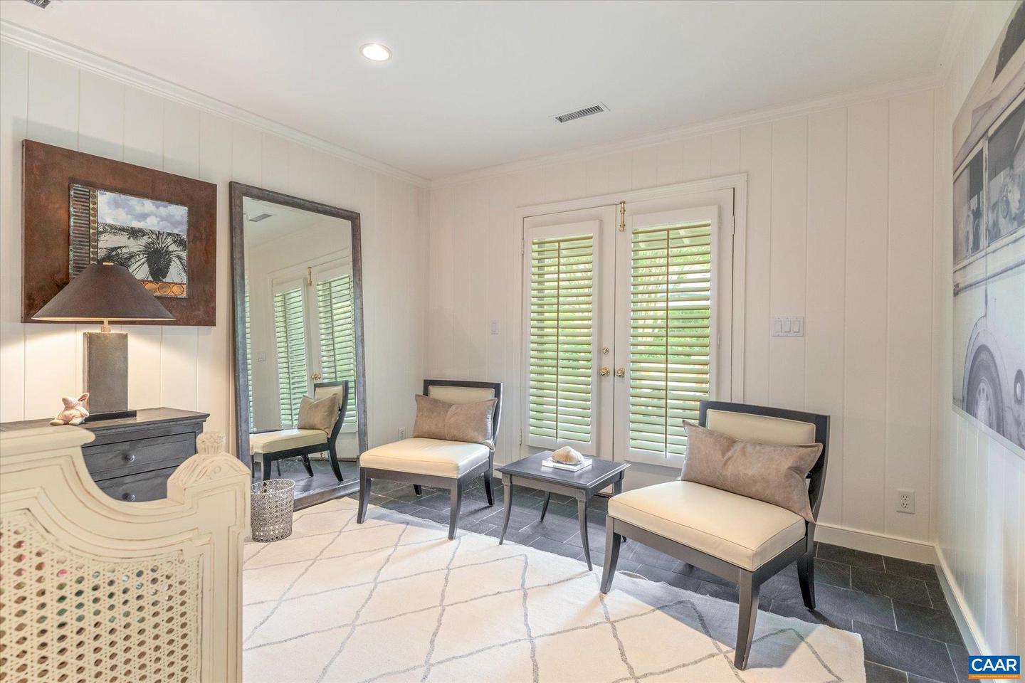 2215 BLUE RIDGE LN, CHARLOTTESVILLE, Virginia 22901, 4 Bedrooms Bedrooms, ,3 BathroomsBathrooms,Residential,For sale,2215 BLUE RIDGE LN,665286 MLS # 665286