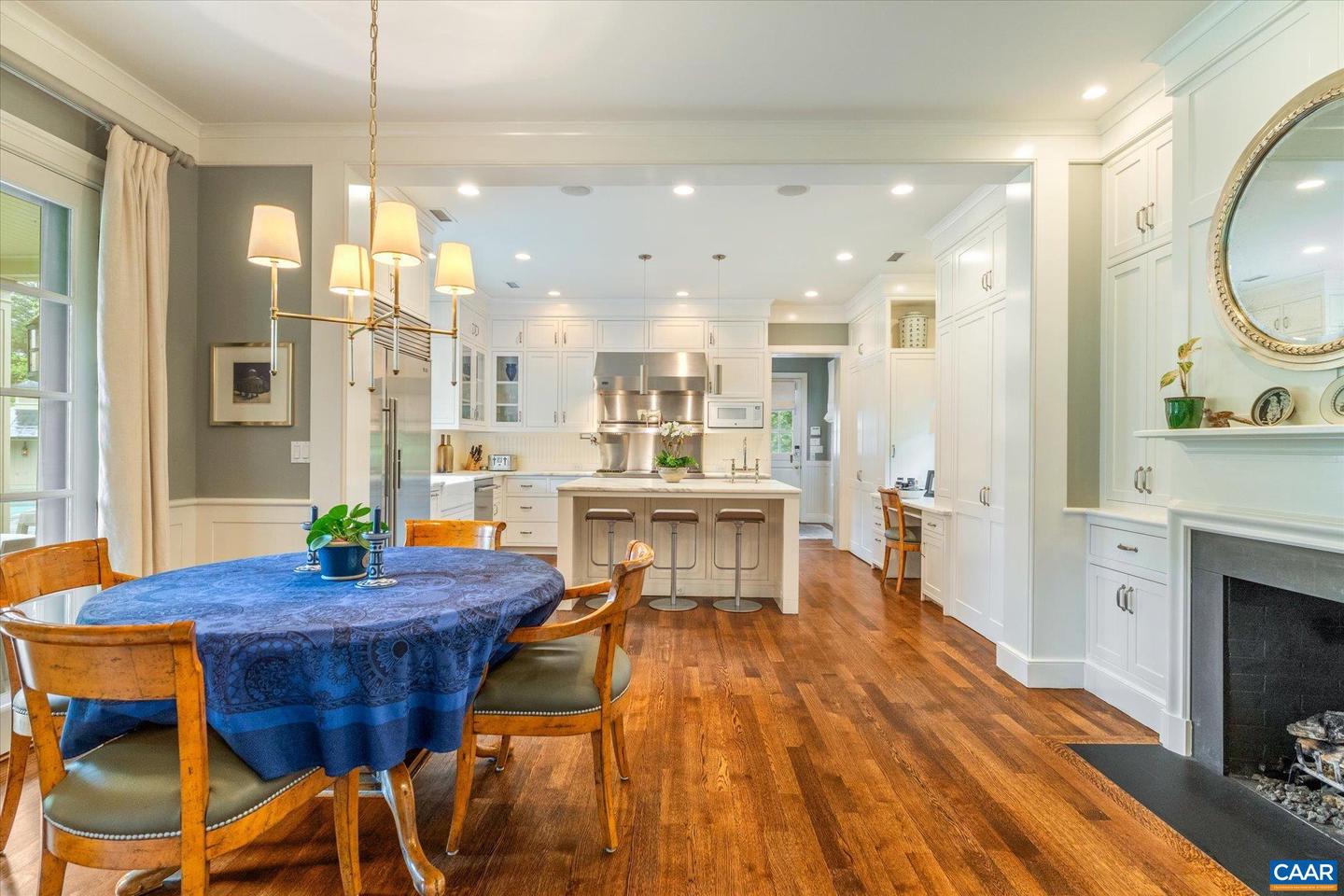 2215 BLUE RIDGE LN, CHARLOTTESVILLE, Virginia 22901, 4 Bedrooms Bedrooms, ,3 BathroomsBathrooms,Residential,For sale,2215 BLUE RIDGE LN,665286 MLS # 665286