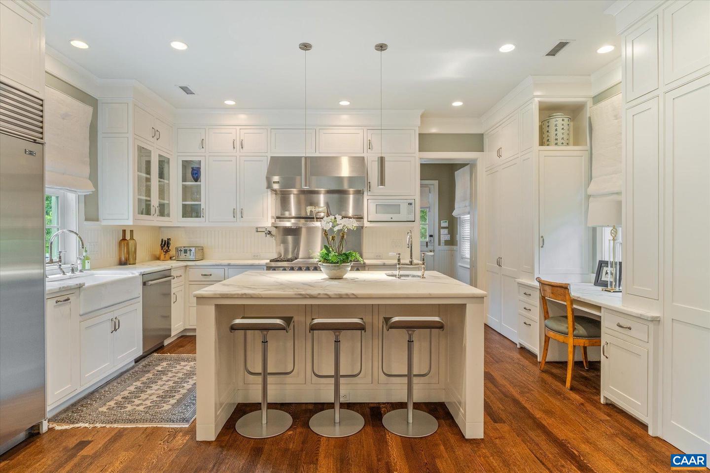 2215 BLUE RIDGE LN, CHARLOTTESVILLE, Virginia 22901, 4 Bedrooms Bedrooms, ,3 BathroomsBathrooms,Residential,For sale,2215 BLUE RIDGE LN,665286 MLS # 665286