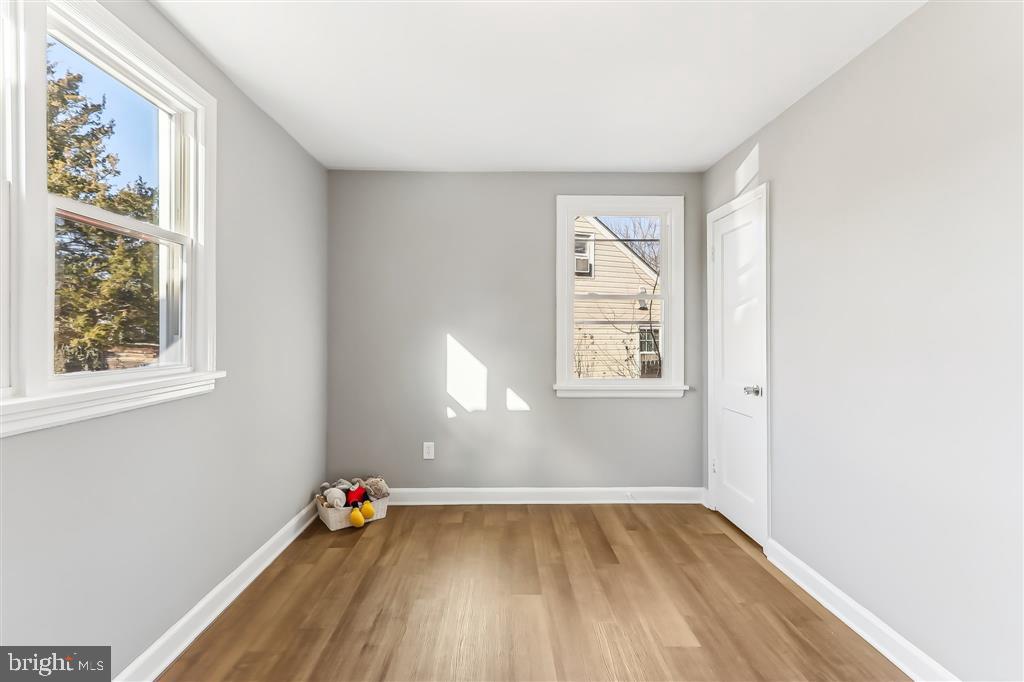 3141 CHEPSTOW LN, FALLS CHURCH, Virginia 22042, 4 Bedrooms Bedrooms, ,3 BathroomsBathrooms,Residential,For sale,3141 CHEPSTOW LN,VAFX2245018 MLS # VAFX2245018