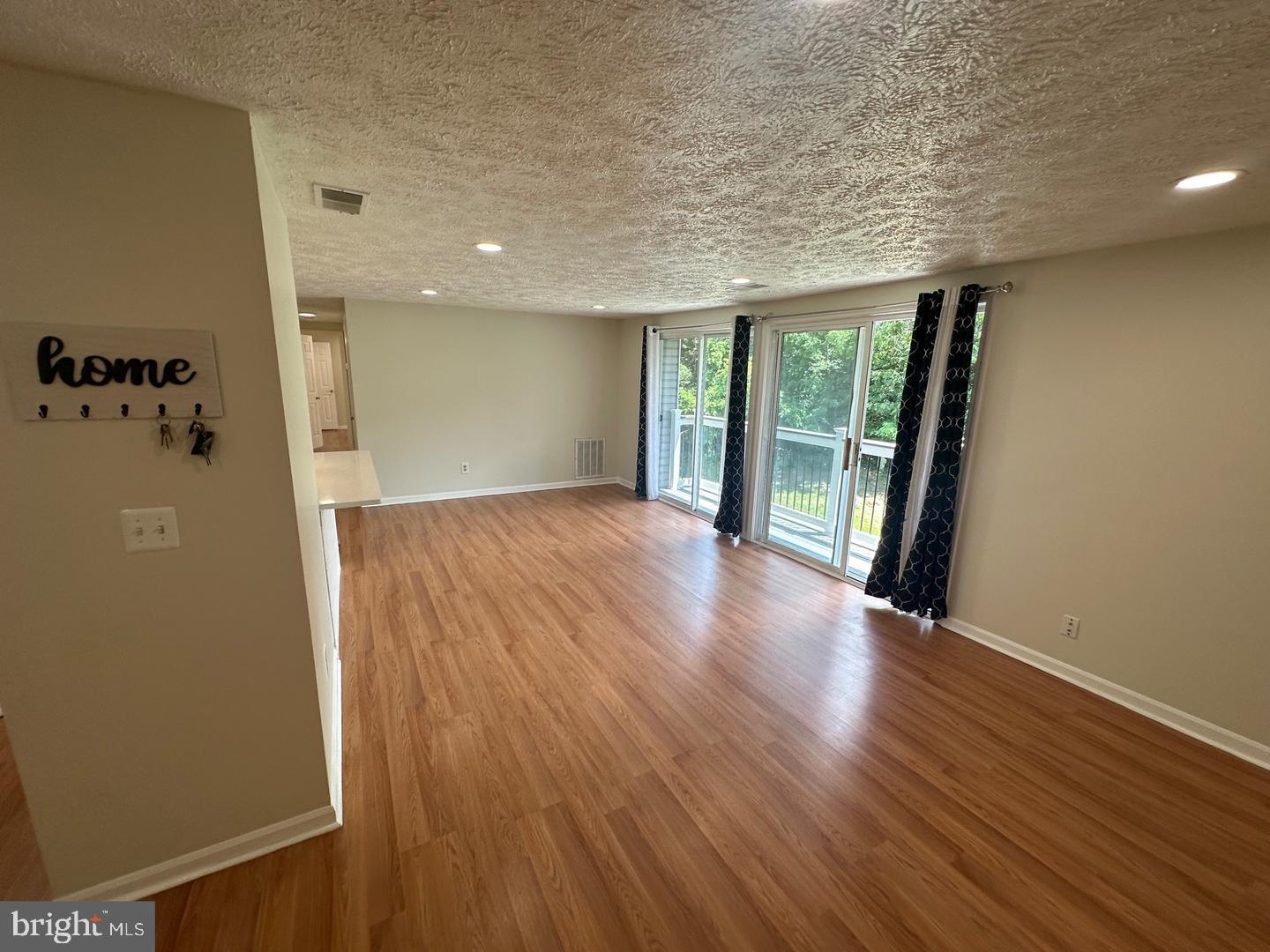 3371 YOST LN #C-202, DUMFRIES, Virginia 22026, 2 Bedrooms Bedrooms, ,2 BathroomsBathrooms,Residential,For sale,3371 YOST LN #C-202,VAPW2096130 MLS # VAPW2096130