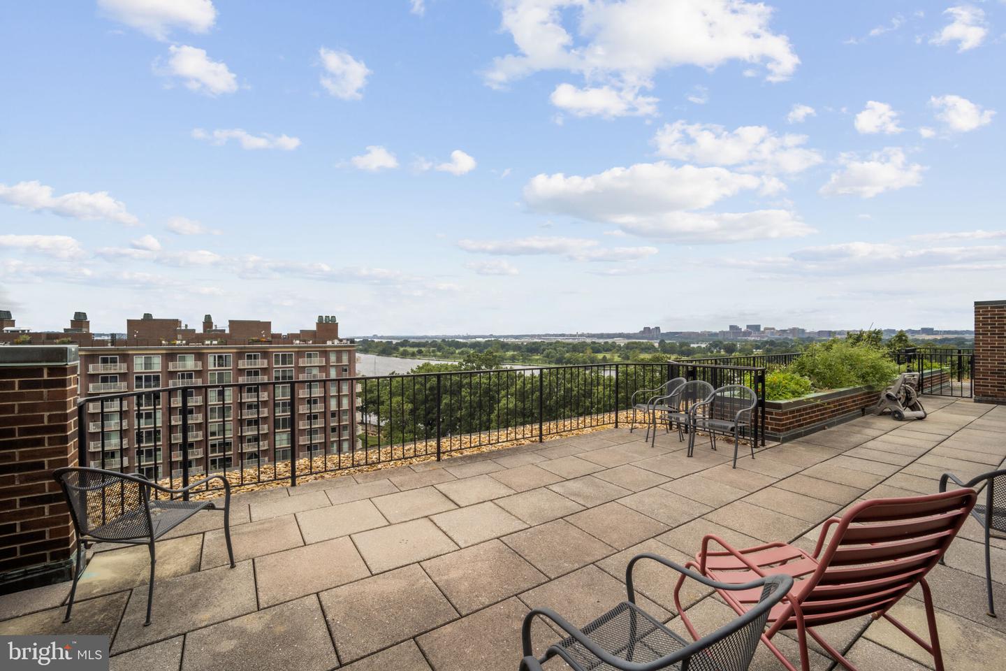 510 N ST SW #N332, WASHINGTON, District Of Columbia 20024, ,1 BathroomBathrooms,Residential,For sale,510 N ST SW #N332,DCDC2203816 MLS # DCDC2203816