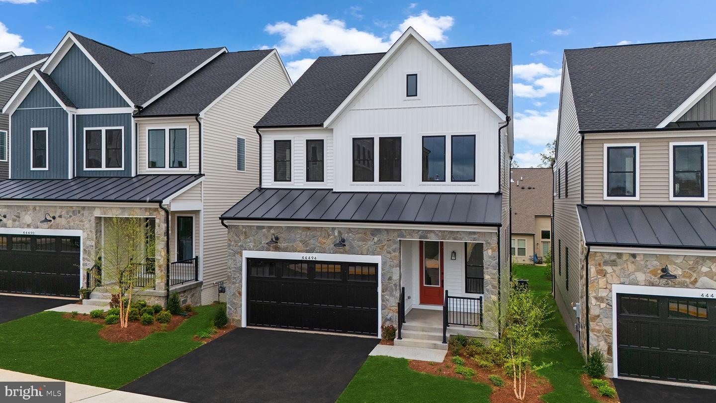 44494 COALPORT SQ, ASHBURN, Virginia 20147, 4 Bedrooms Bedrooms, ,3 BathroomsBathrooms,Residential,For sale,44494 COALPORT SQ,VALO2098610 MLS # VALO2098610