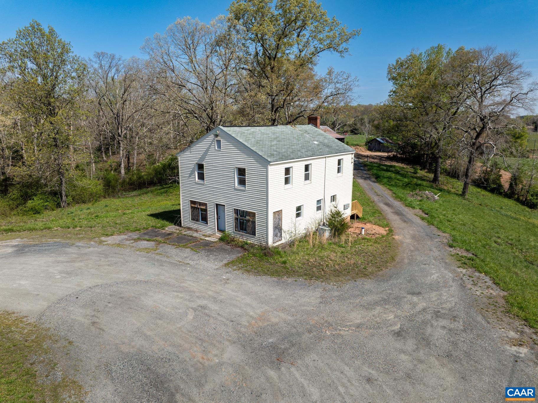 2624 ANDERSON HWY, DILLWYN, Virginia 23936, ,Residential,2624 ANDERSON HWY,663545 MLS # 663545