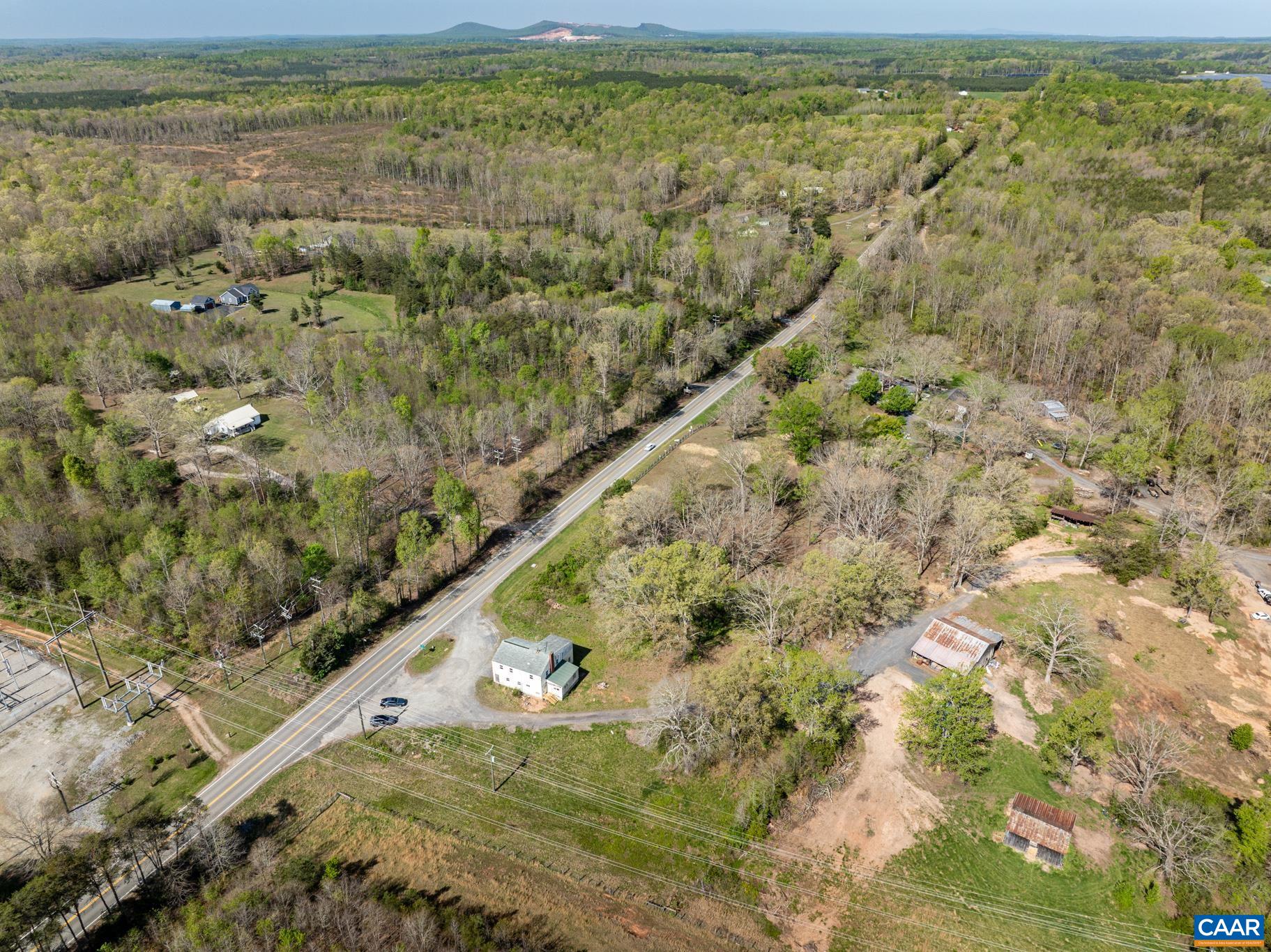2624 ANDERSON HWY, DILLWYN, Virginia 23936, ,Residential,2624 ANDERSON HWY,663545 MLS # 663545
