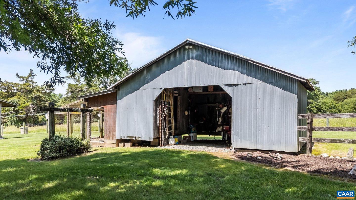 725 TRANSCO RD, SCOTTSVILLE, Virginia 24590, 5 Bedrooms Bedrooms, ,Farm,For sale,725 TRANSCO RD,665320 MLS # 665320