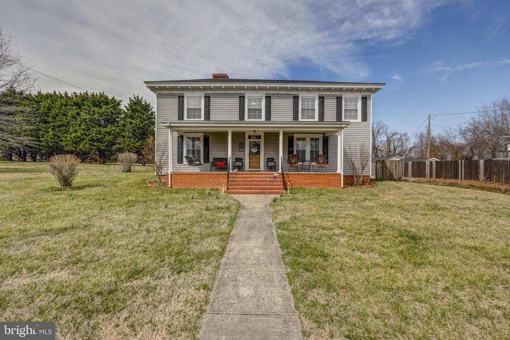 202 CUTLER AVE, LOUISA, Virginia 23093, 7 Bedrooms Bedrooms, ,4 BathroomsBathrooms,Residential,202 CUTLER AVE,VALA2007420 MLS # VALA2007420