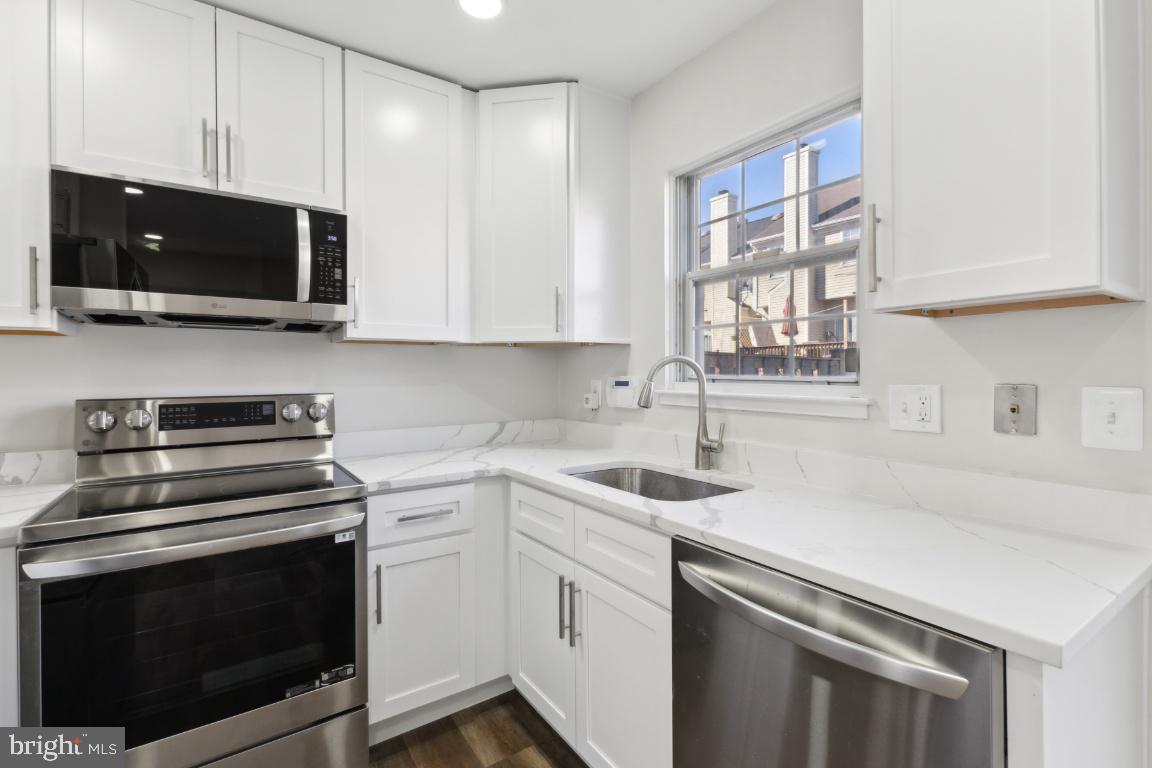 8775 VILLAGE GREEN CT, ALEXANDRIA, Virginia 22309, 3 Bedrooms Bedrooms, ,1 BathroomBathrooms,Residential,For sale,8775 VILLAGE GREEN CT,VAFX2218752 MLS # VAFX2218752
