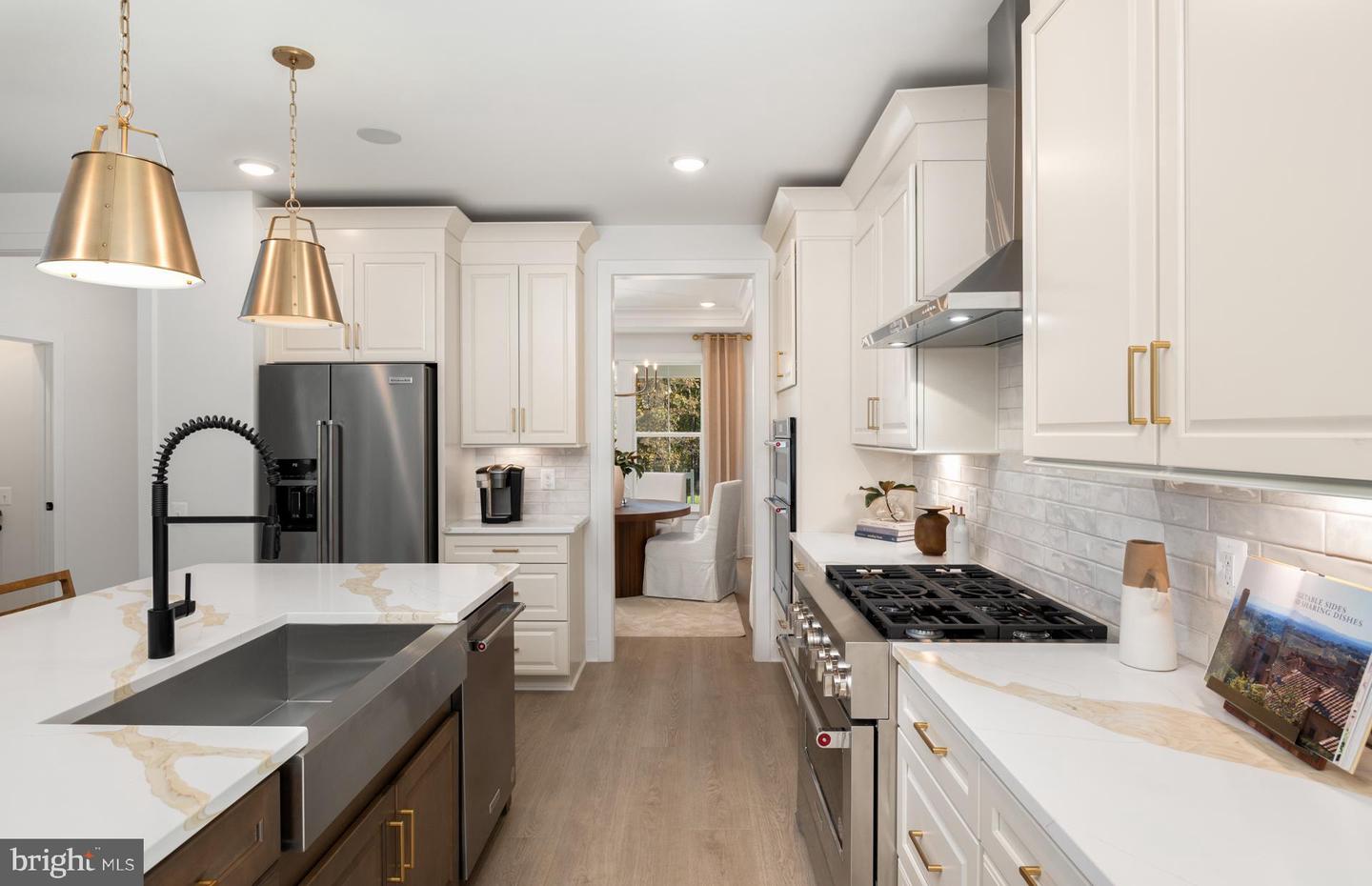 43049 FRIDAYS RUN LN, LEESBURG, Virginia 20176, 5 Bedrooms Bedrooms, ,5 BathroomsBathrooms,Residential,For sale,43049 FRIDAYS RUN LN,VALO2087010 MLS # VALO2087010