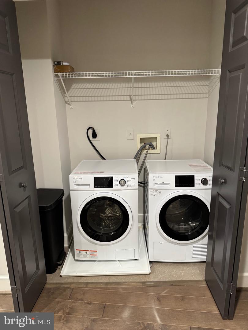 413 STUART CIR #PLA, RICHMOND, Virginia 23220, 2 Bedrooms Bedrooms, 4 Rooms Rooms,2 BathroomsBathrooms,Residential,For sale,413 STUART CIR #PLA,VARC2000612 MLS # VARC2000612