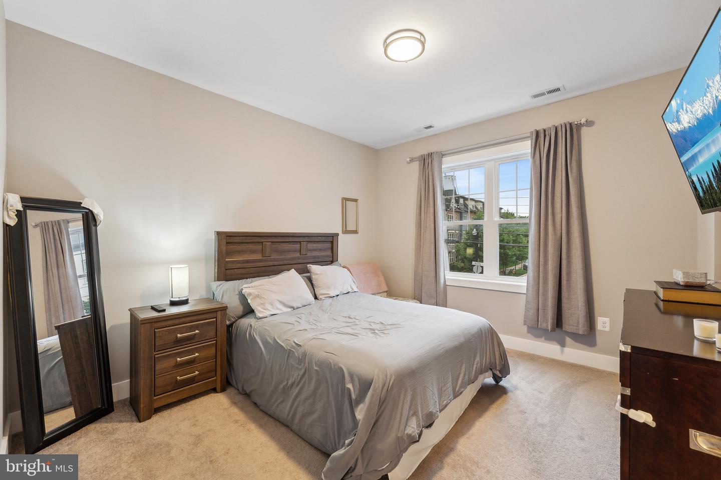 1221 S ROLFE ST, ARLINGTON, Virginia 22204, 5 Bedrooms Bedrooms, ,5 BathroomsBathrooms,Residential,For sale,1221 S ROLFE ST,VAAR2055042 MLS # VAAR2055042
