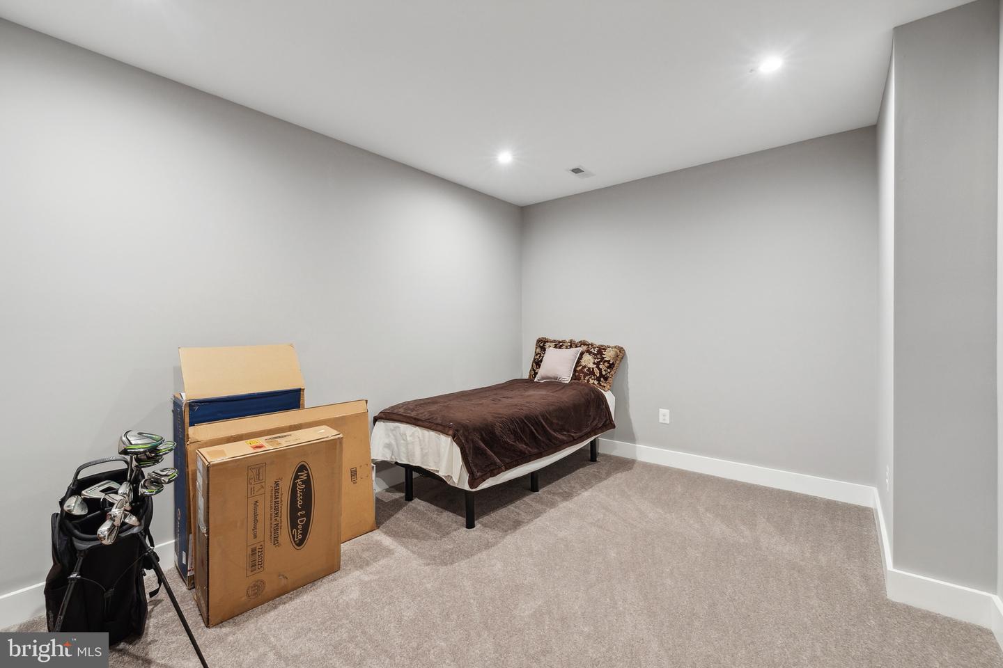 1221 S ROLFE ST, ARLINGTON, Virginia 22204, 5 Bedrooms Bedrooms, ,5 BathroomsBathrooms,Residential,For sale,1221 S ROLFE ST,VAAR2055042 MLS # VAAR2055042