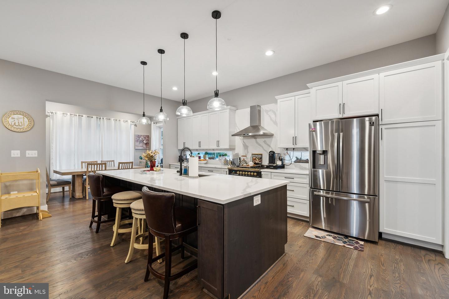 1221 S ROLFE ST, ARLINGTON, Virginia 22204, 5 Bedrooms Bedrooms, ,5 BathroomsBathrooms,Residential,For sale,1221 S ROLFE ST,VAAR2055042 MLS # VAAR2055042
