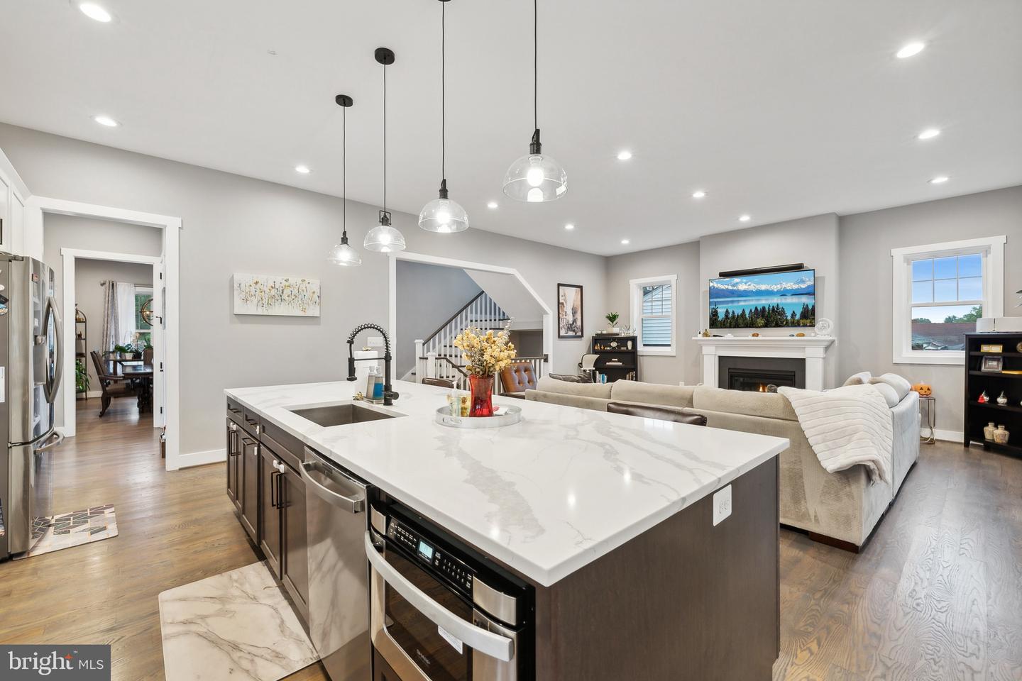 1221 S ROLFE ST, ARLINGTON, Virginia 22204, 5 Bedrooms Bedrooms, ,5 BathroomsBathrooms,Residential,For sale,1221 S ROLFE ST,VAAR2055042 MLS # VAAR2055042