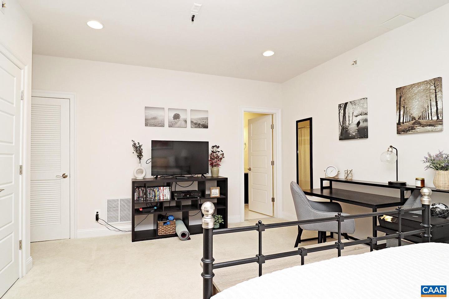 2315 AVINITY CT, CHARLOTTESVILLE, Virginia 22902, 3 Bedrooms Bedrooms, ,3 BathroomsBathrooms,Residential,For sale,2315 AVINITY CT,662421 MLS # 662421