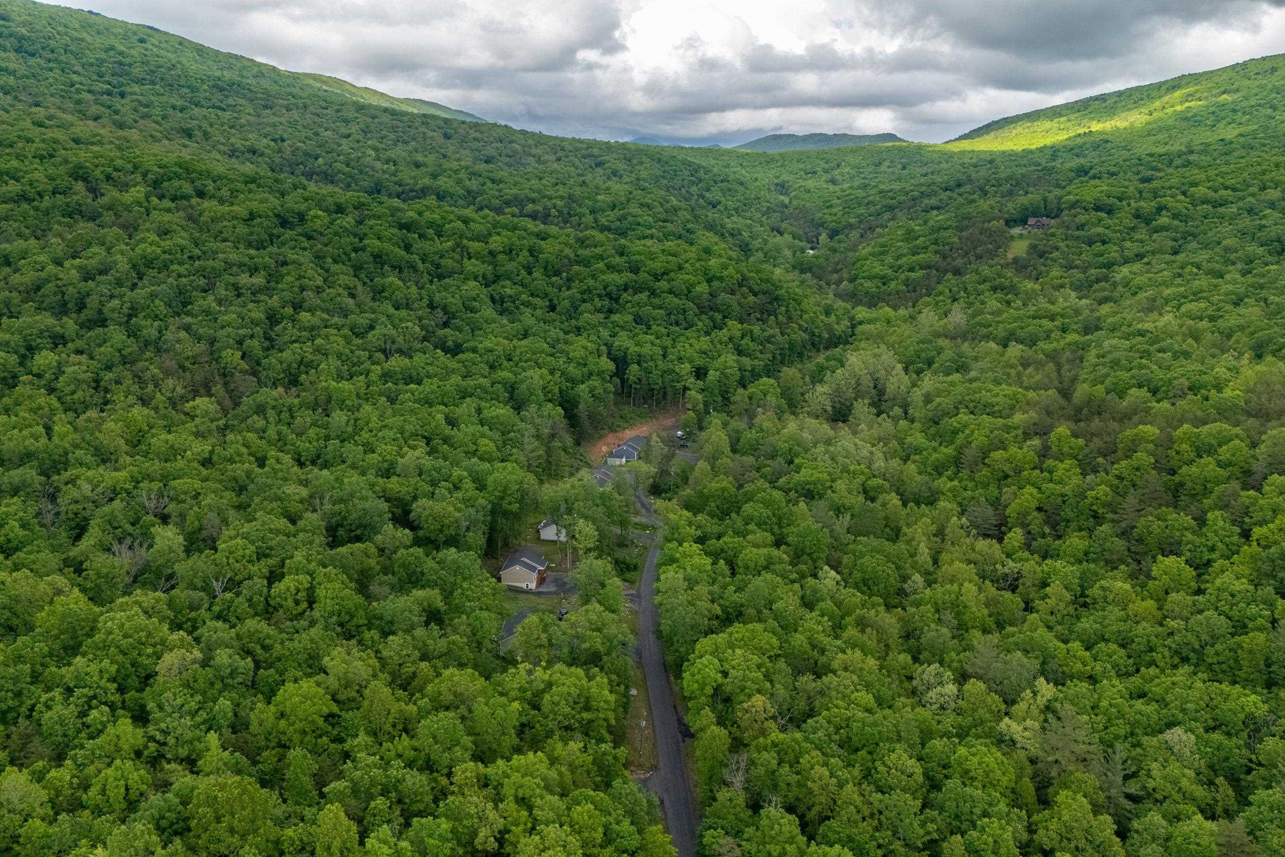 4001 MORELAND GAP RD, NEW MARKET, Virginia 22844, 3 Bedrooms Bedrooms, ,2 BathroomsBathrooms,Residential,4001 MORELAND GAP RD,664652 MLS # 664652