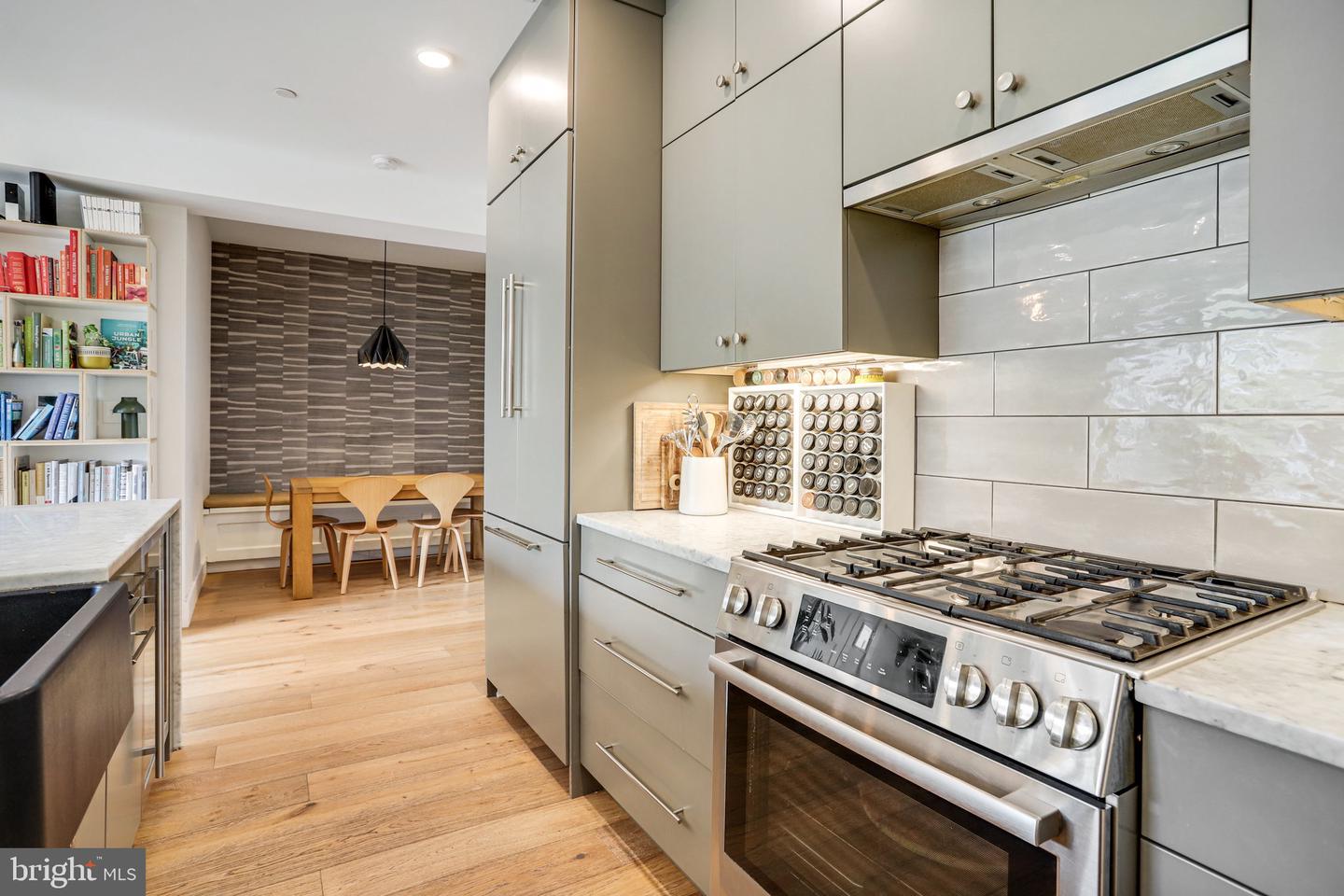 2409 37TH ST NW #2, WASHINGTON, District Of Columbia 20007, 2 Bedrooms Bedrooms, ,2 BathroomsBathrooms,Residential,For sale,2409 37TH ST NW #2,DCDC2195688 MLS # DCDC2195688