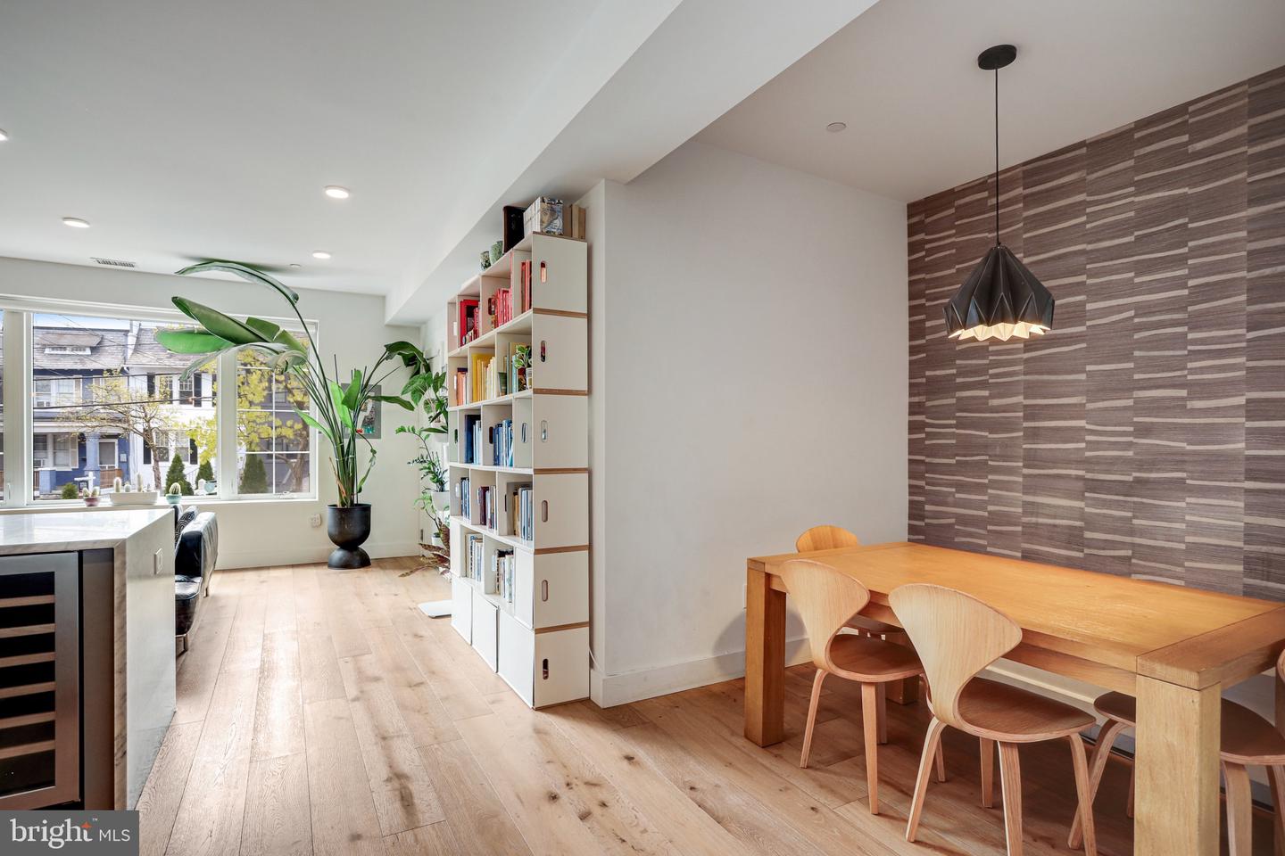 2409 37TH ST NW #2, WASHINGTON, District Of Columbia 20007, 2 Bedrooms Bedrooms, ,2 BathroomsBathrooms,Residential,For sale,2409 37TH ST NW #2,DCDC2195688 MLS # DCDC2195688