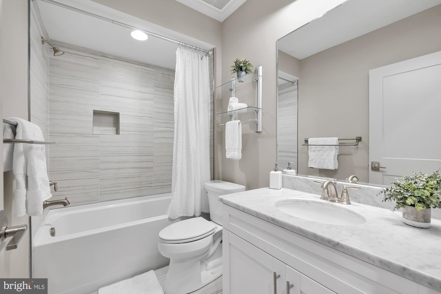 2625 SHERMAN AVE NW #A, WASHINGTON, District Of Columbia 20001, 3 Bedrooms Bedrooms, ,3 BathroomsBathrooms,Residential,For sale,2625 SHERMAN AVE NW #A,DCDC2195878 MLS # DCDC2195878
