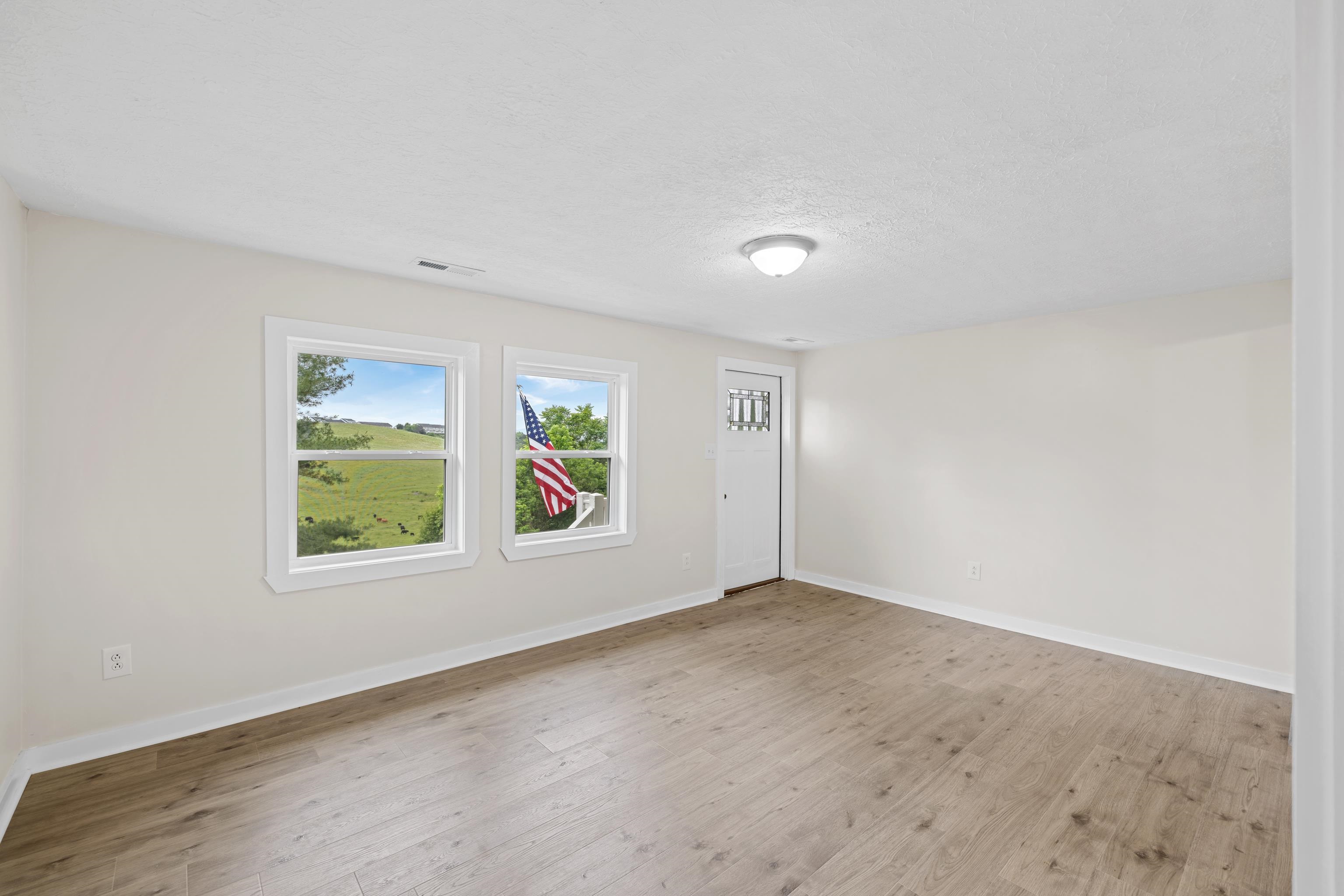 443 VALLEY PIKE RD, LEXINGTON, Virginia 24450, 3 Bedrooms Bedrooms, ,2 BathroomsBathrooms,Residential,443 VALLEY PIKE RD,665303 MLS # 665303
