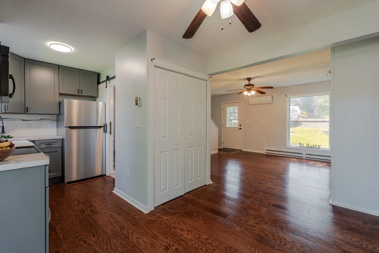 136 ATLANTIC AVE, BROADWAY, Virginia 22815, 2 Bedrooms Bedrooms, ,1 BathroomBathrooms,Residential,136 ATLANTIC AVE,665322 MLS # 665322