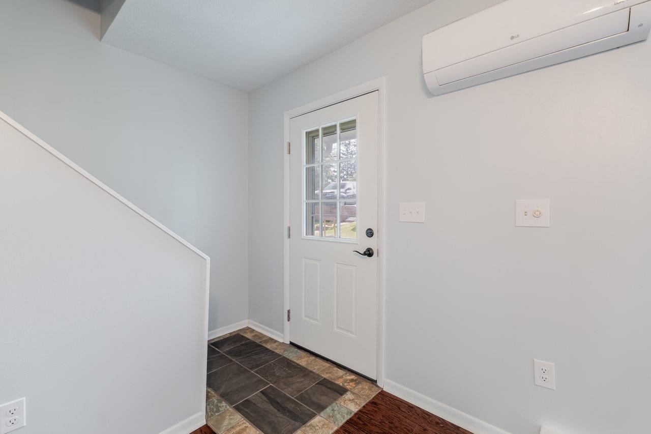 136 ATLANTIC AVE, BROADWAY, Virginia 22815, 2 Bedrooms Bedrooms, ,1 BathroomBathrooms,Residential,136 ATLANTIC AVE,665322 MLS # 665322