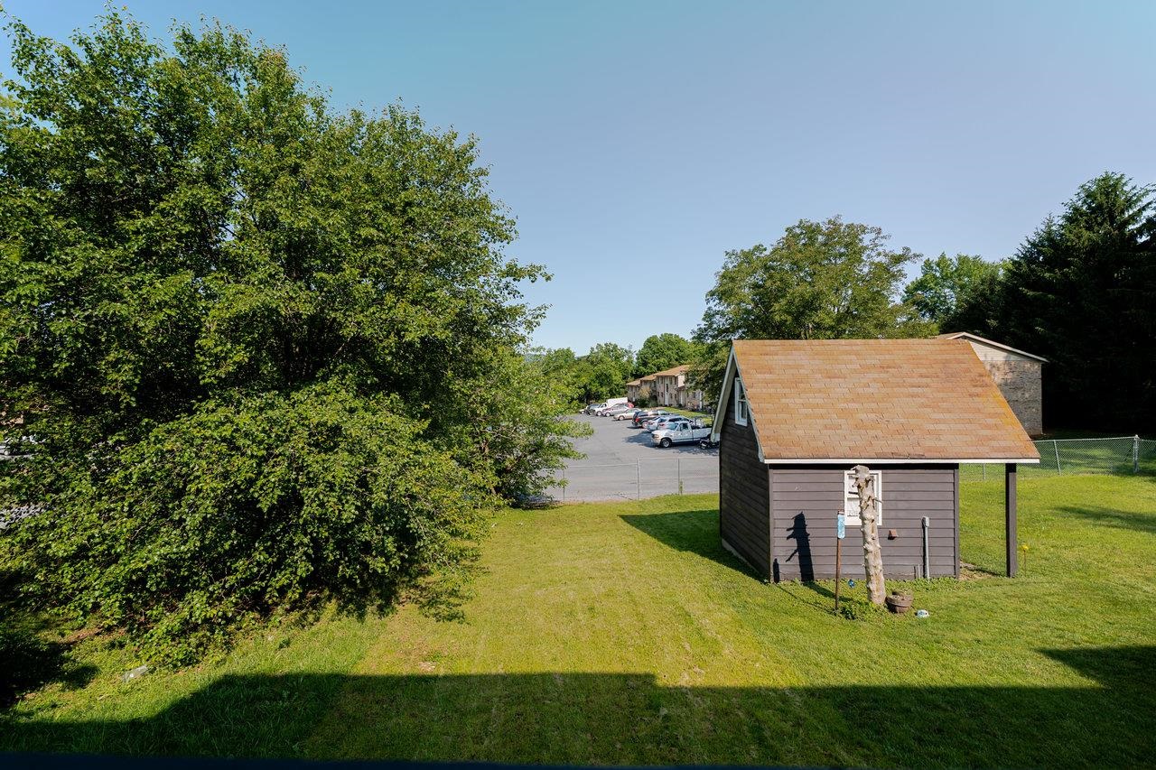 136 ATLANTIC AVE, BROADWAY, Virginia 22815, 2 Bedrooms Bedrooms, ,1 BathroomBathrooms,Residential,136 ATLANTIC AVE,665322 MLS # 665322