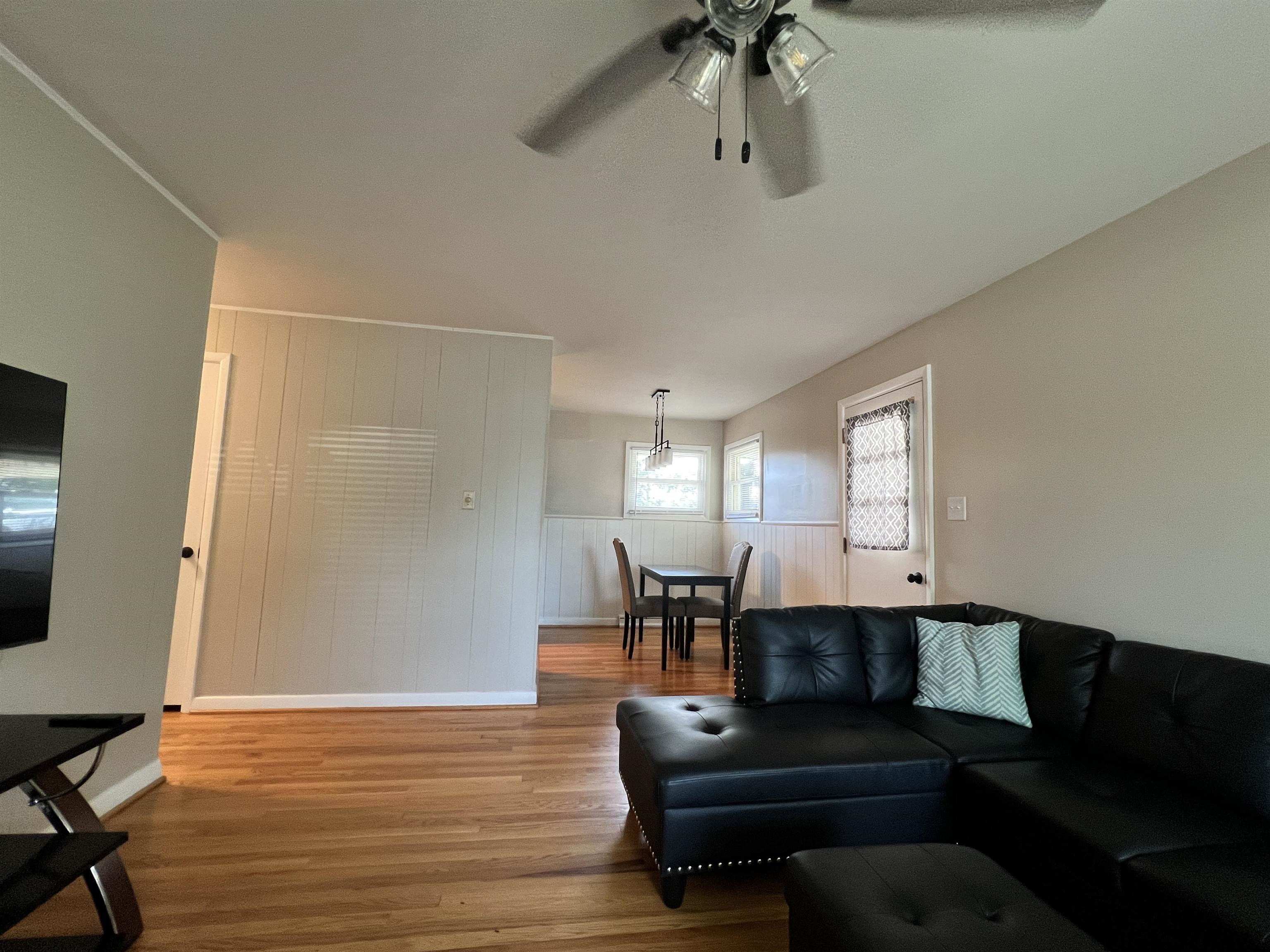 2516 S SHARLAINE DR, STAUNTON, Virginia 24401, 3 Bedrooms Bedrooms, ,2 BathroomsBathrooms,Residential,2516 S Sharlaine,2516 S SHARLAINE DR,665323 MLS # 665323