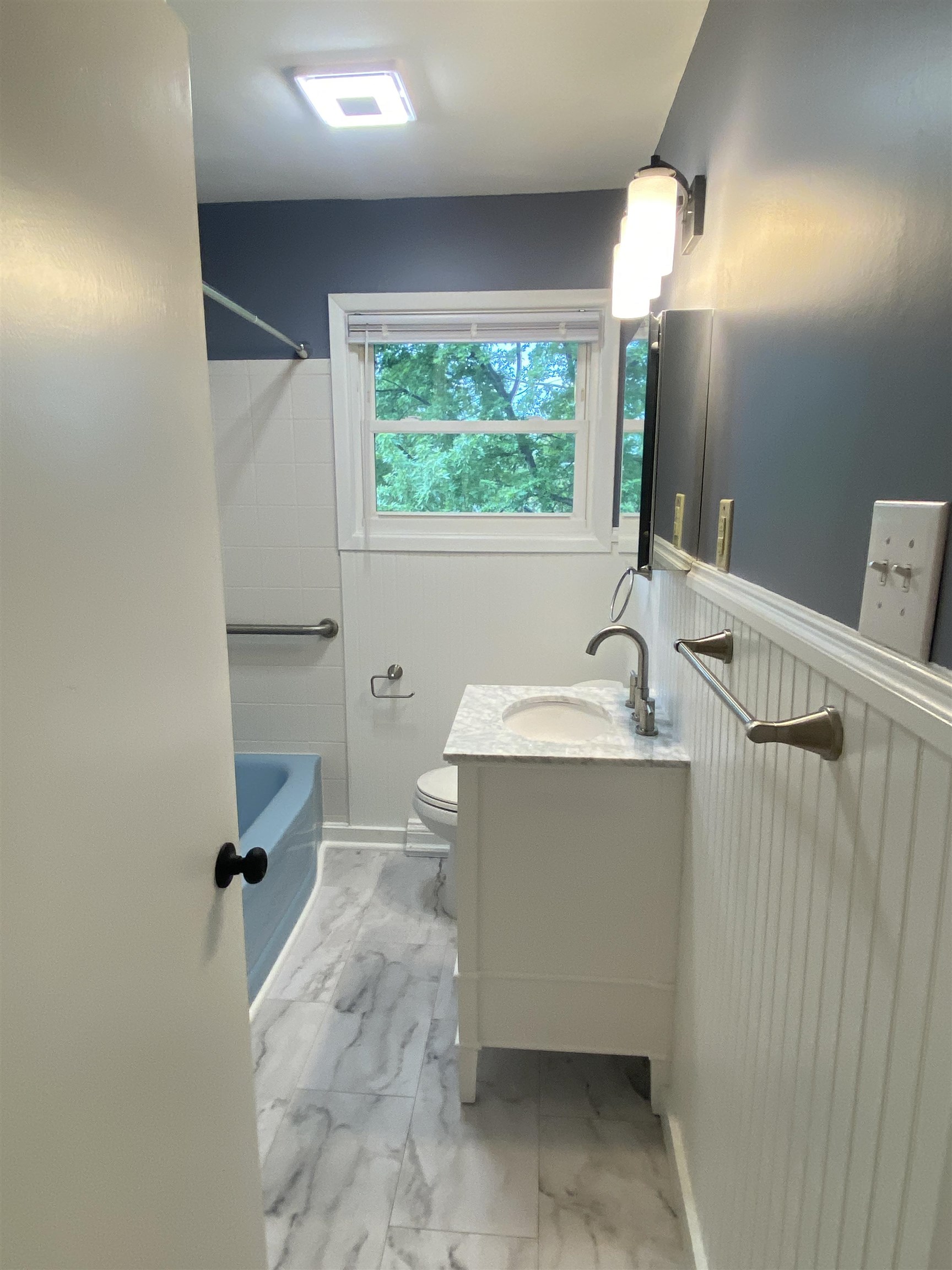 2516 S SHARLAINE DR, STAUNTON, Virginia 24401, 3 Bedrooms Bedrooms, ,2 BathroomsBathrooms,Residential,2516 S Sharlaine,2516 S SHARLAINE DR,665323 MLS # 665323
