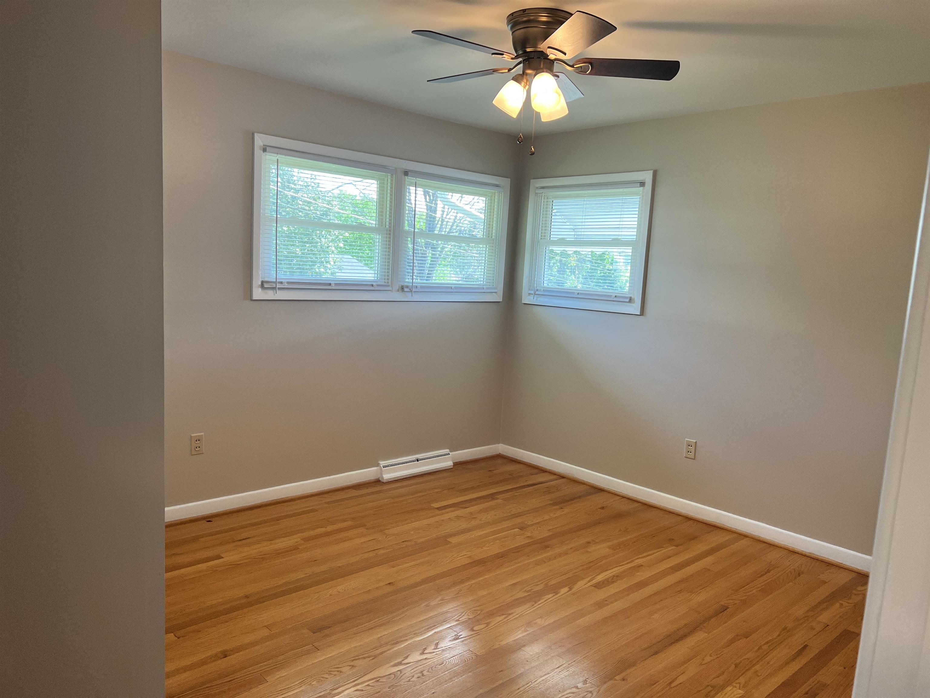2516 S SHARLAINE DR, STAUNTON, Virginia 24401, 3 Bedrooms Bedrooms, ,2 BathroomsBathrooms,Residential,2516 S Sharlaine,2516 S SHARLAINE DR,665323 MLS # 665323