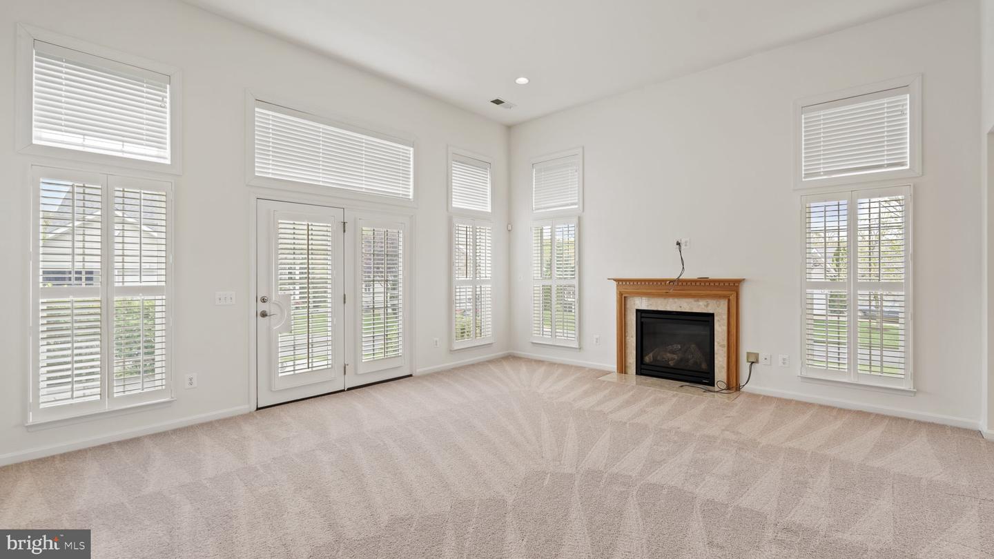 4049 HISTORIC VIRGINIA CT, DUMFRIES, Virginia 22025, 3 Bedrooms Bedrooms, ,3 BathroomsBathrooms,Residential,For sale,4049 HISTORIC VIRGINIA CT,VAPW2093314 MLS # VAPW2093314