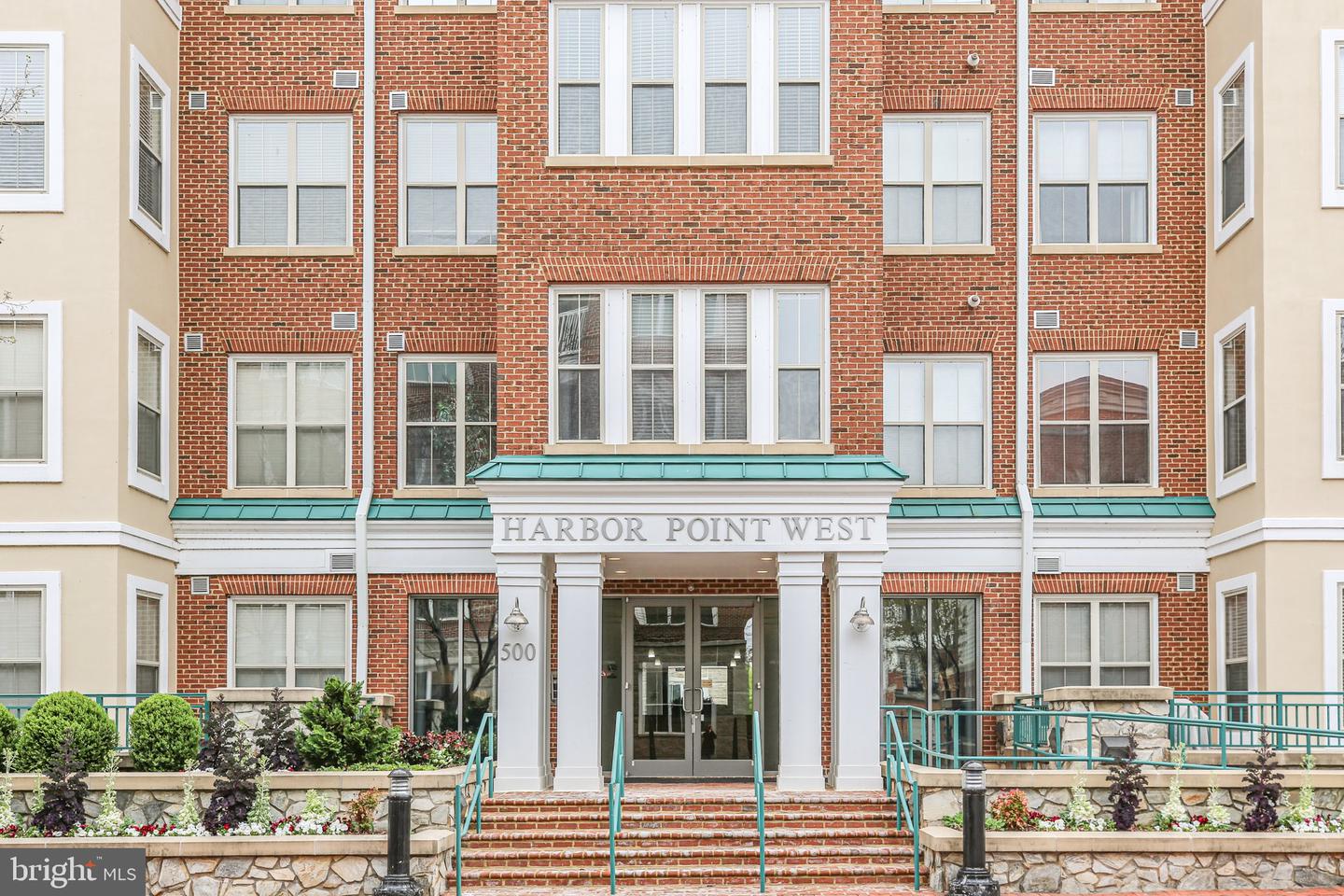 500 BELMONT BAY DR #415, WOODBRIDGE, Virginia 22191, 2 Bedrooms Bedrooms, ,2 BathroomsBathrooms,Residential,For sale,500 BELMONT BAY DR #415,VAPW2094050 MLS # VAPW2094050