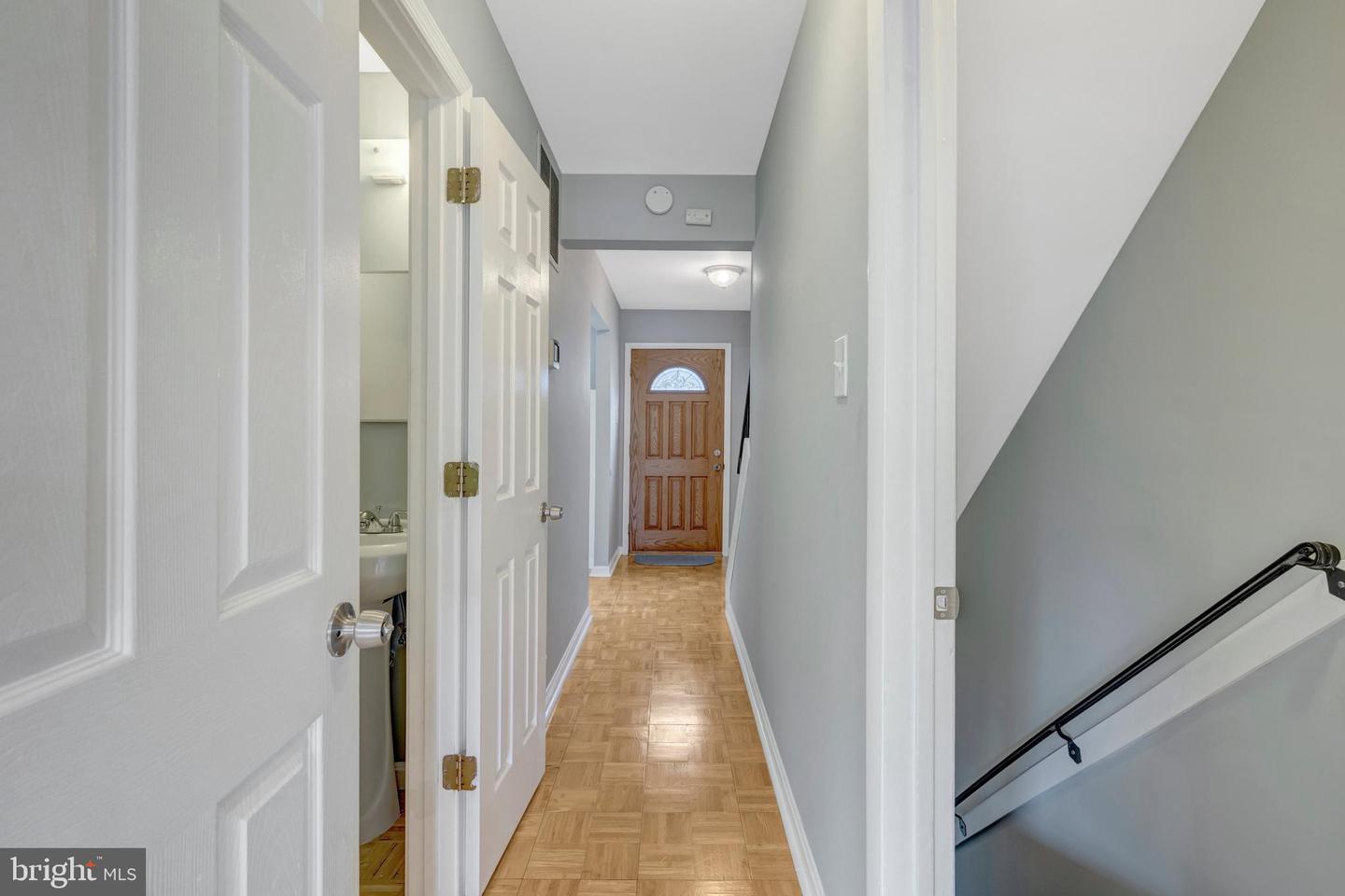 2836 BEECHTREE LN, WOODBRIDGE, Virginia 22191, 2 Bedrooms Bedrooms, ,2 BathroomsBathrooms,Residential,For sale,2836 BEECHTREE LN,VAPW2094422 MLS # VAPW2094422