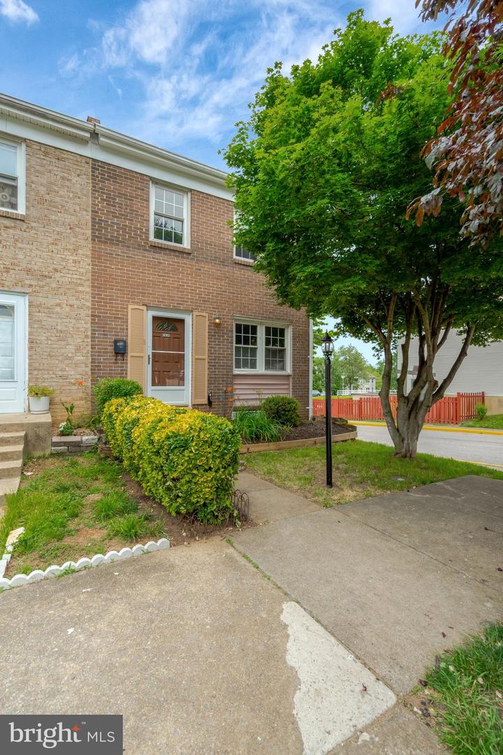 2836 BEECHTREE LN, WOODBRIDGE, Virginia 22191, 2 Bedrooms Bedrooms, ,2 BathroomsBathrooms,Residential,For sale,2836 BEECHTREE LN,VAPW2094422 MLS # VAPW2094422
