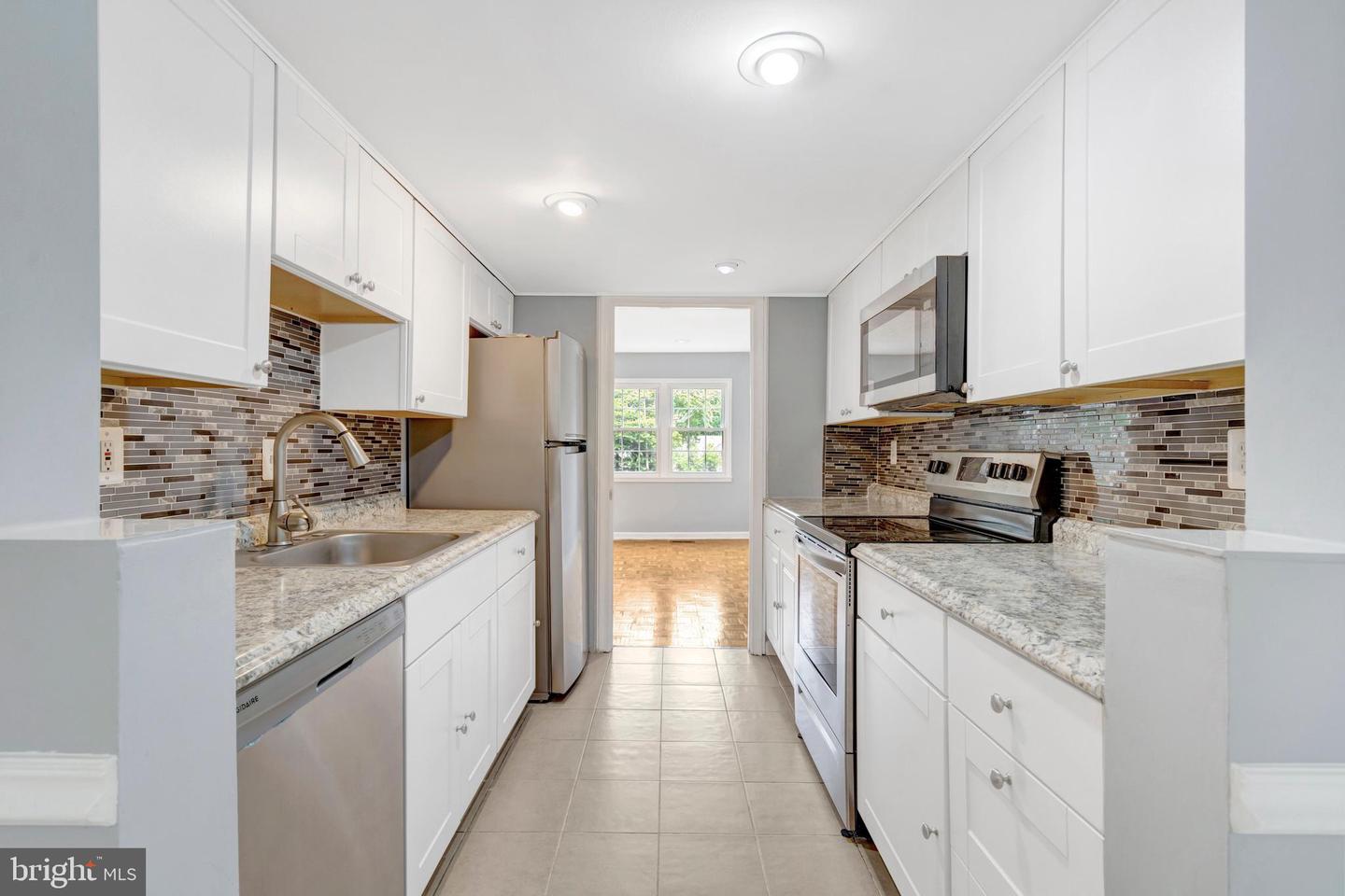 2836 BEECHTREE LN, WOODBRIDGE, Virginia 22191, 2 Bedrooms Bedrooms, ,2 BathroomsBathrooms,Residential,For sale,2836 BEECHTREE LN,VAPW2094422 MLS # VAPW2094422