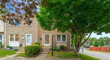 2836 BEECHTREE LN, WOODBRIDGE, Virginia 22191, 2 Bedrooms Bedrooms, ,2 BathroomsBathrooms,Residential,For sale,2836 BEECHTREE LN,VAPW2094422 MLS # VAPW2094422
