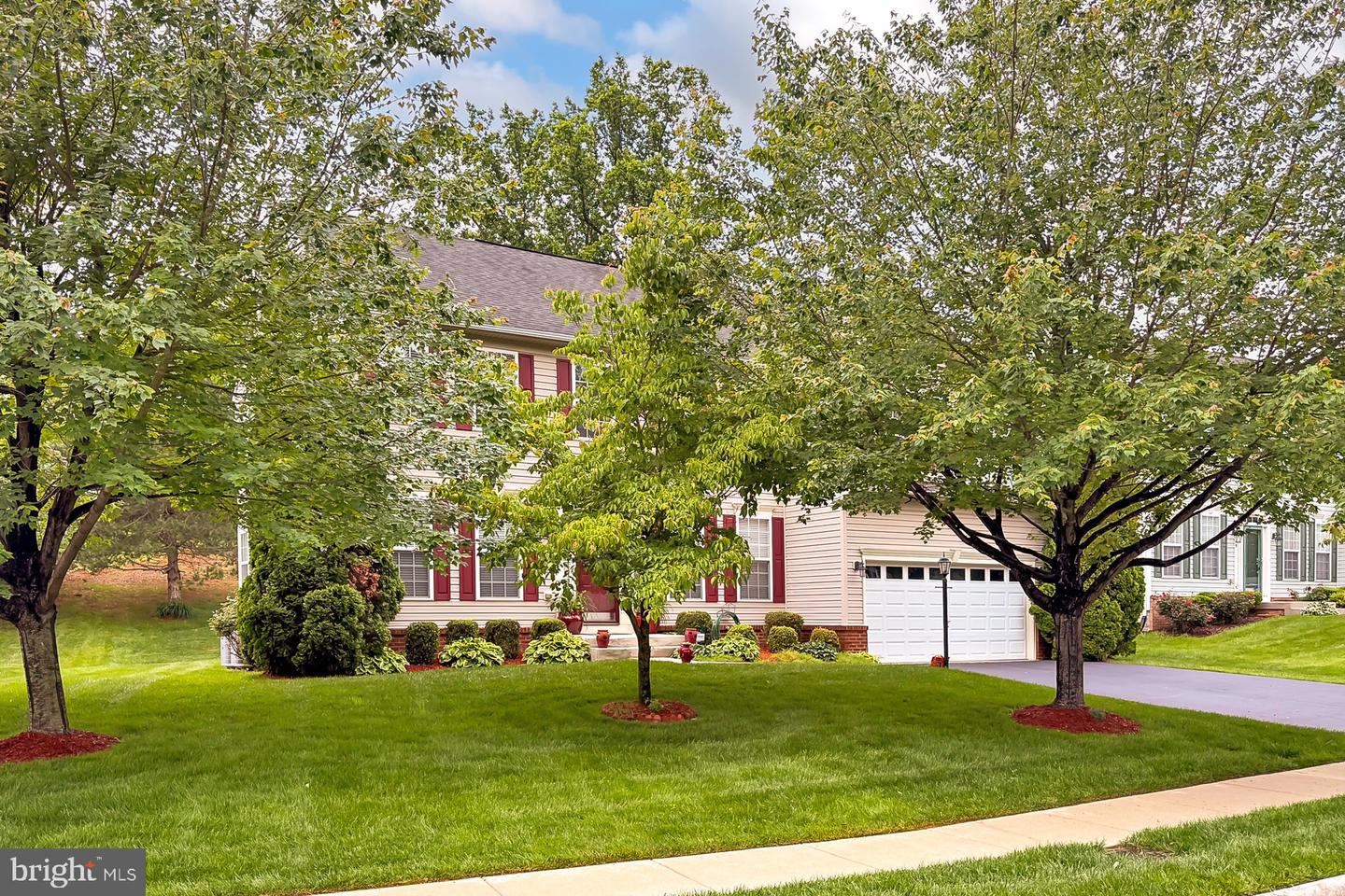 4365 GEORGE FRYE CIR, WOODBRIDGE, Virginia 22193, 4 Bedrooms Bedrooms, ,4 BathroomsBathrooms,Residential,For sale,4365 GEORGE FRYE CIR,VAPW2094588 MLS # VAPW2094588