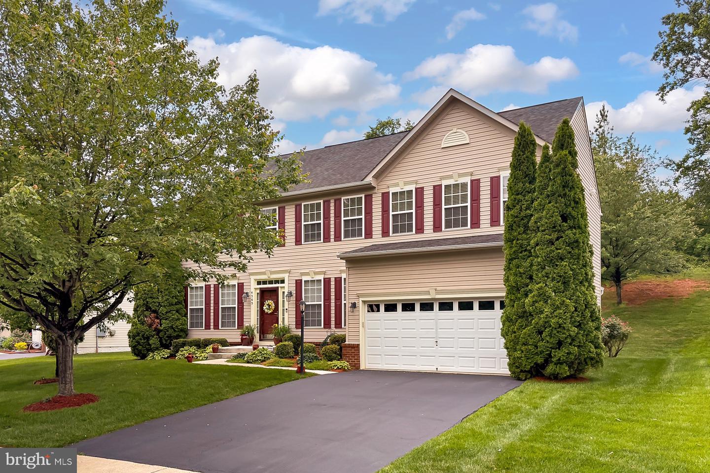 4365 GEORGE FRYE CIR, WOODBRIDGE, Virginia 22193, 4 Bedrooms Bedrooms, ,4 BathroomsBathrooms,Residential,For sale,4365 GEORGE FRYE CIR,VAPW2094588 MLS # VAPW2094588